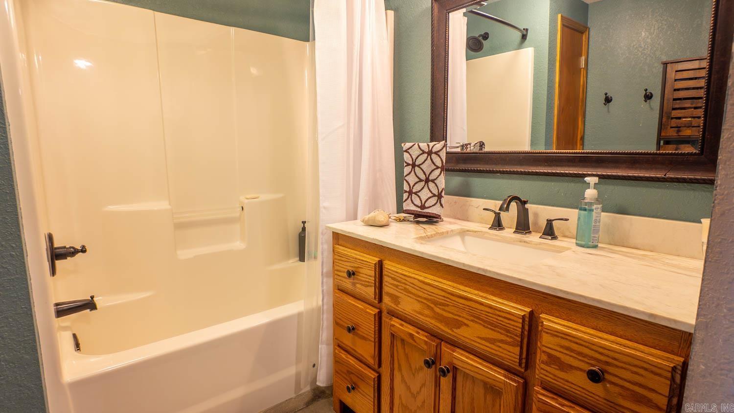 1145 Broadleaf Road Mammoth Spring, AR 72554