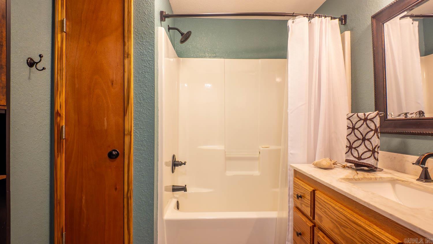 1145 Broadleaf Road Mammoth Spring, AR 72554