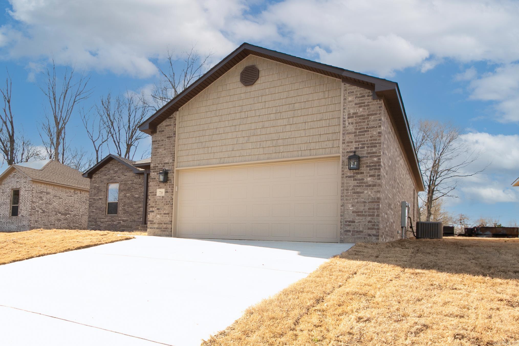 716 Moon Road Ward, AR 72176