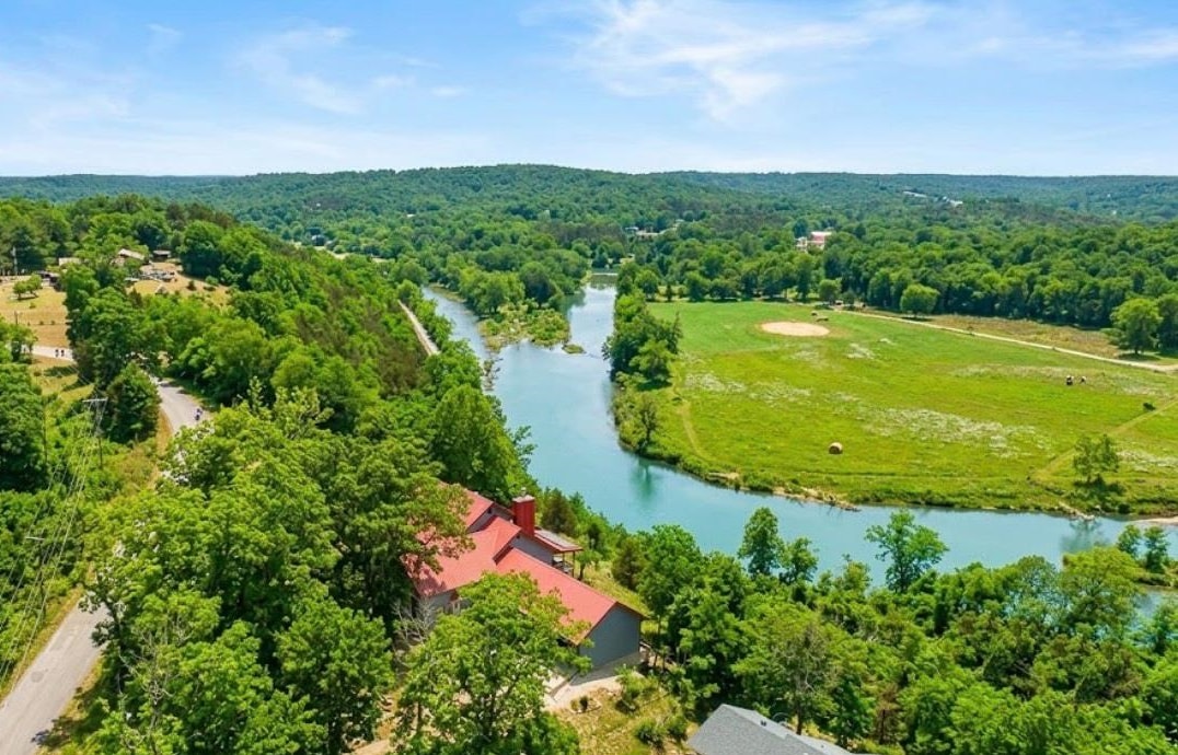 45 Bluff  Hardy, AR