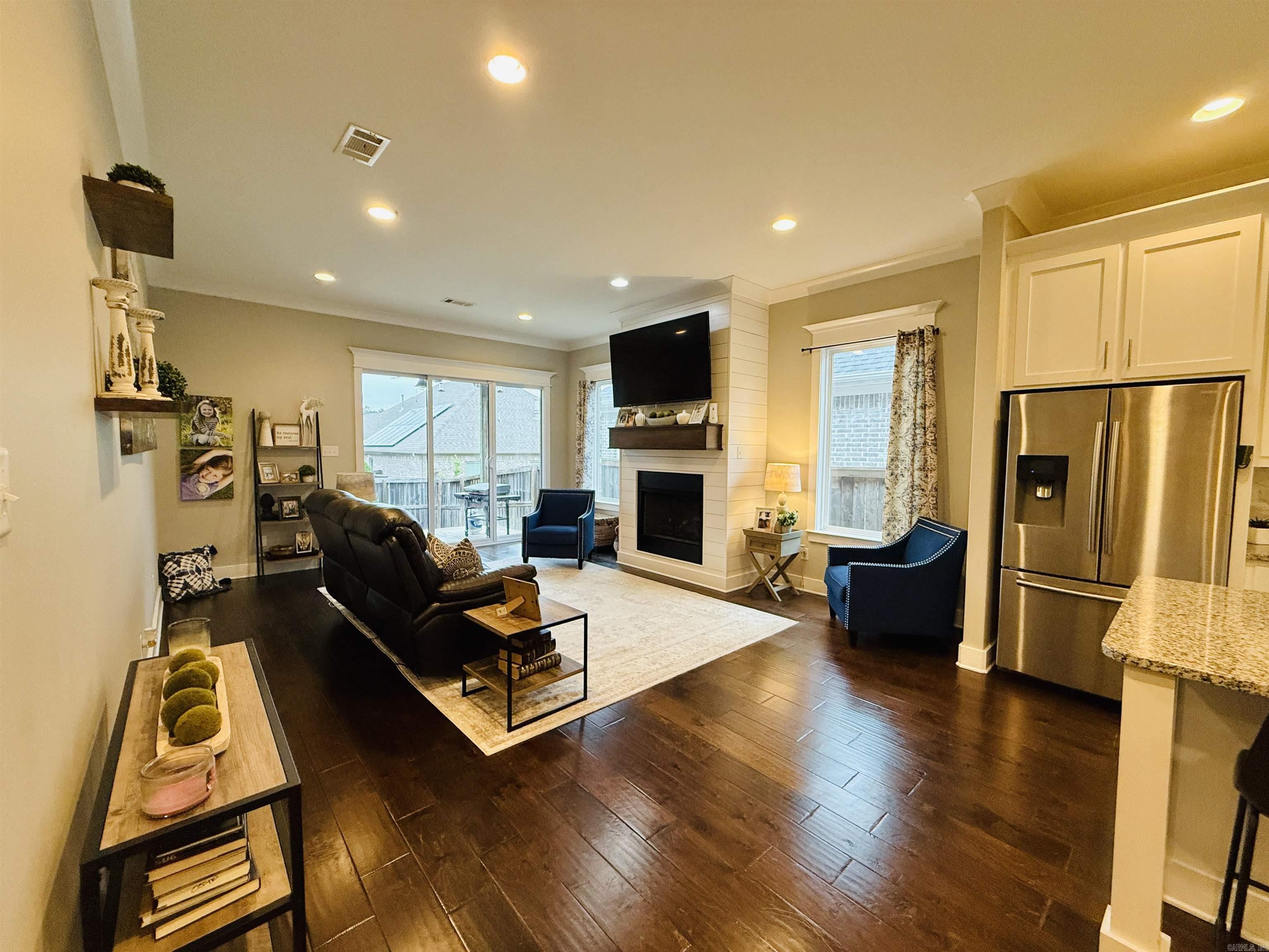 8 BENTWOOD Lane Little Rock, AR 72223-8029