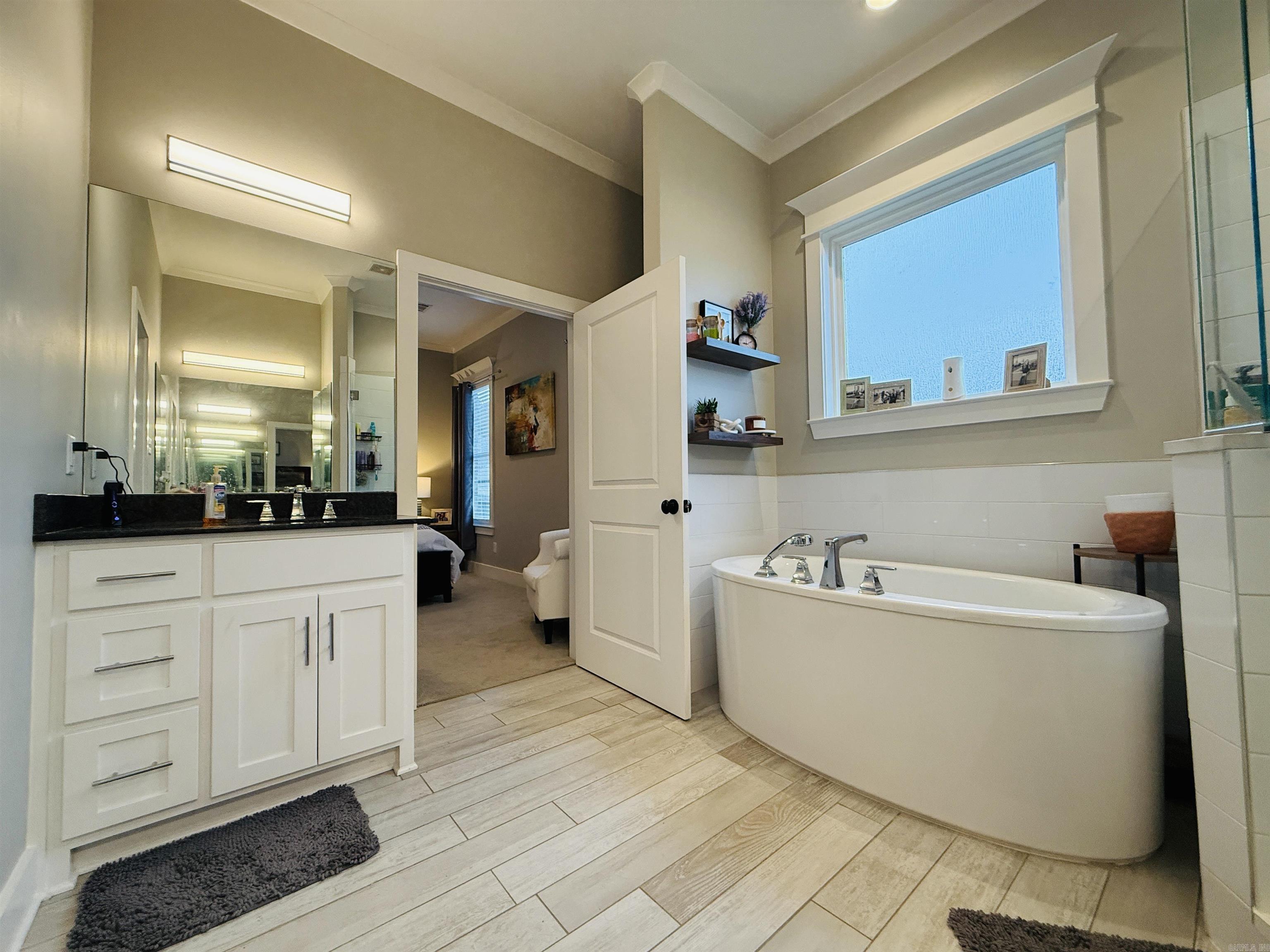 8 BENTWOOD Lane Little Rock, AR 72223-8029