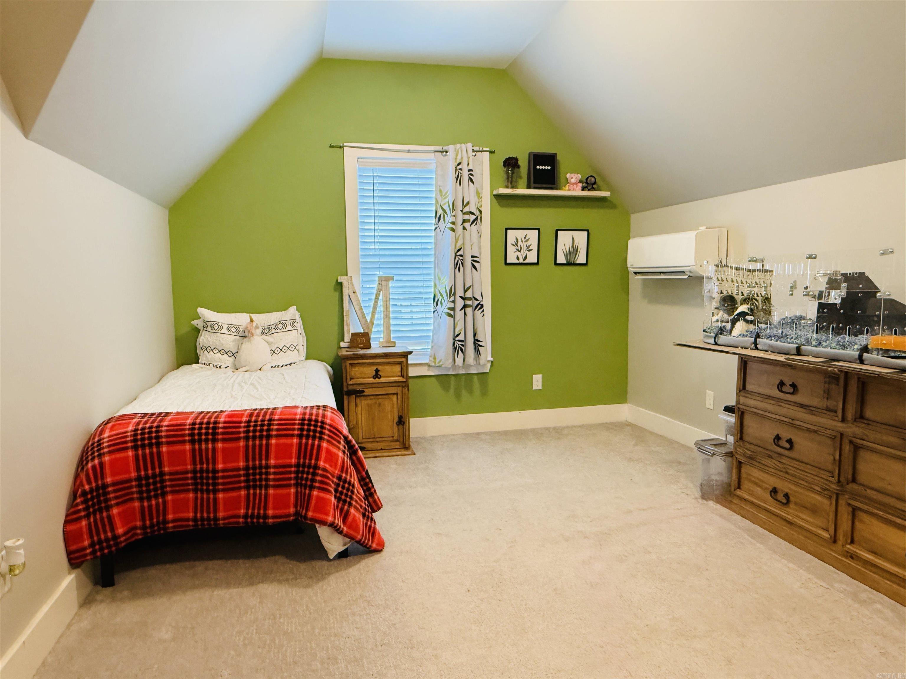 8 BENTWOOD Lane Little Rock, AR 72223-8029