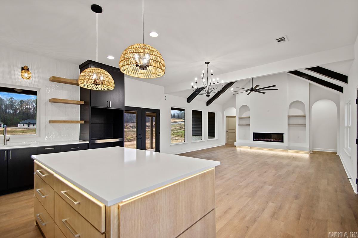 1033 Duke Drive Bauxite, AR 72011