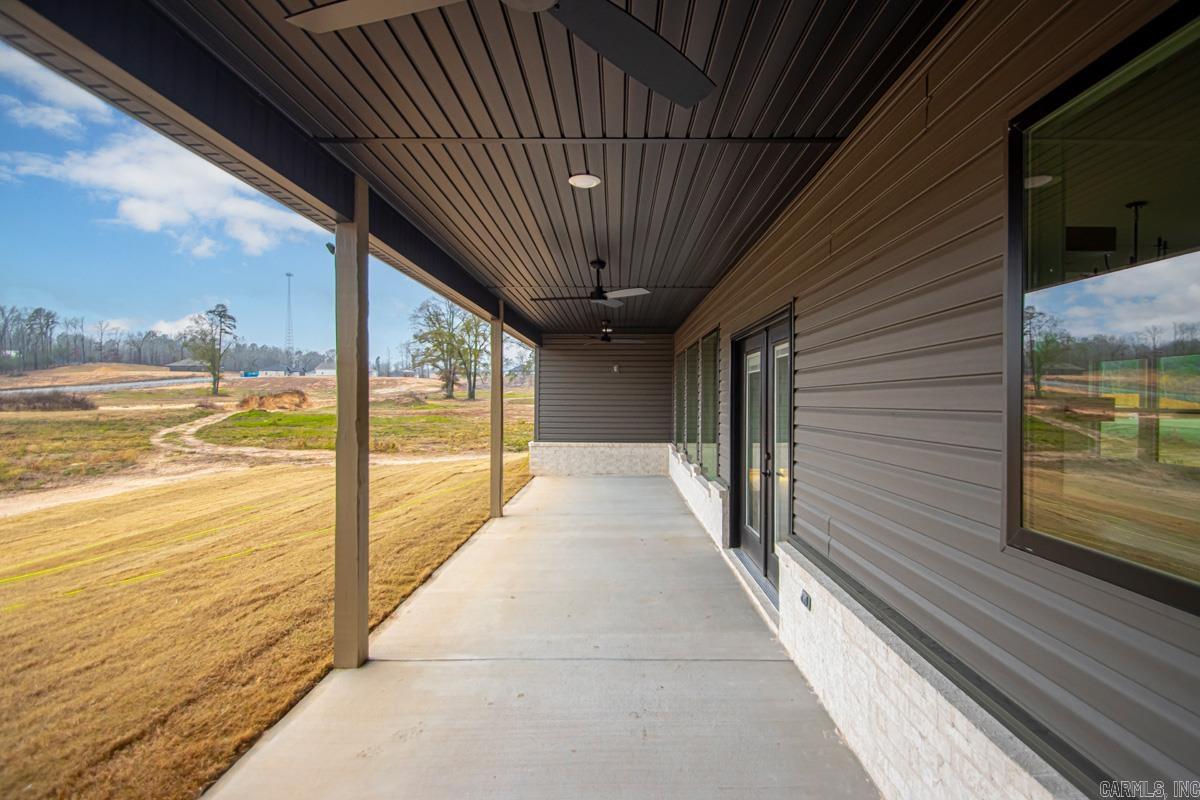 1033 Duke Drive Bauxite, AR 72011