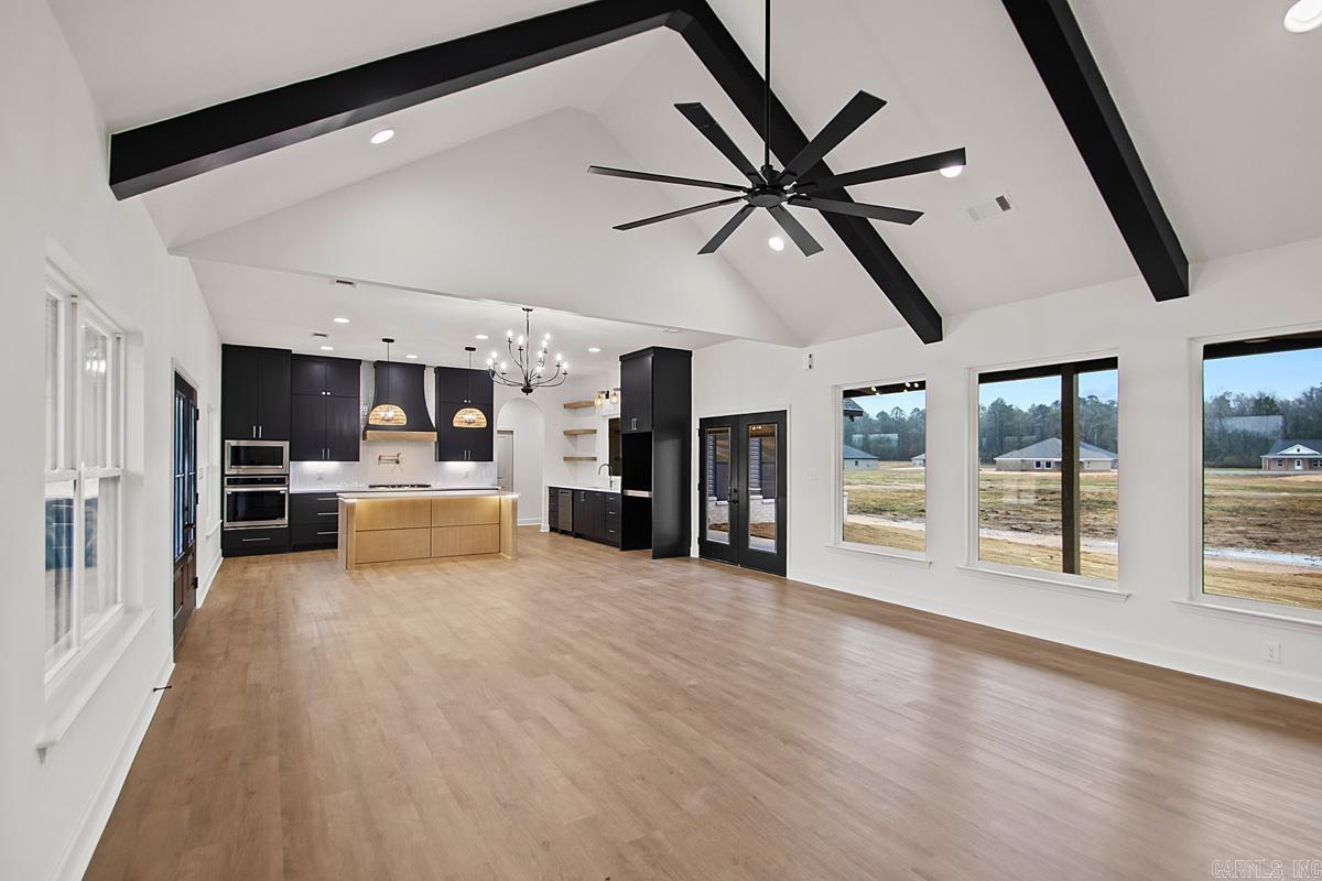 1033 Duke Drive Bauxite, AR 72011