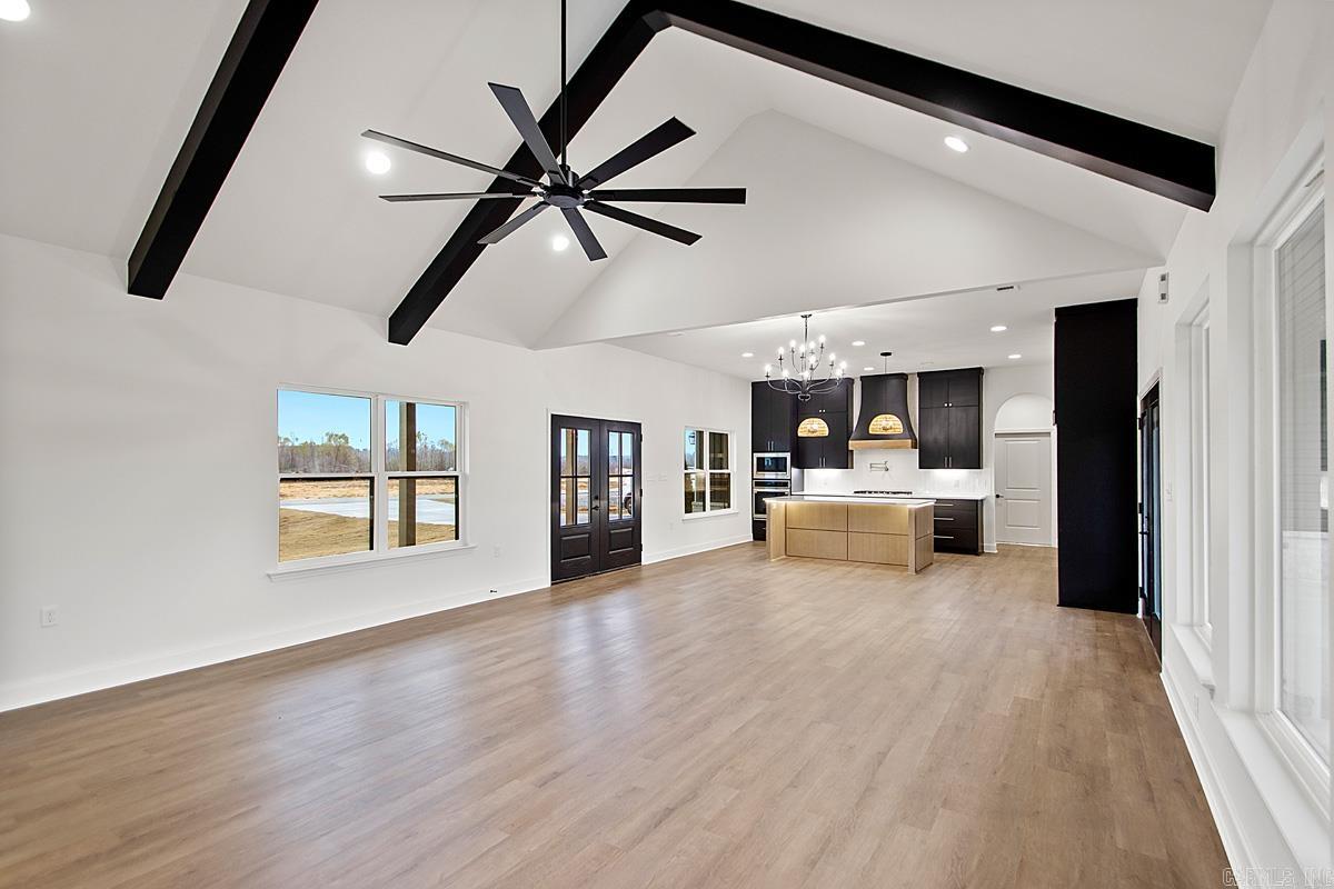 1033 Duke Drive Bauxite, AR 72011