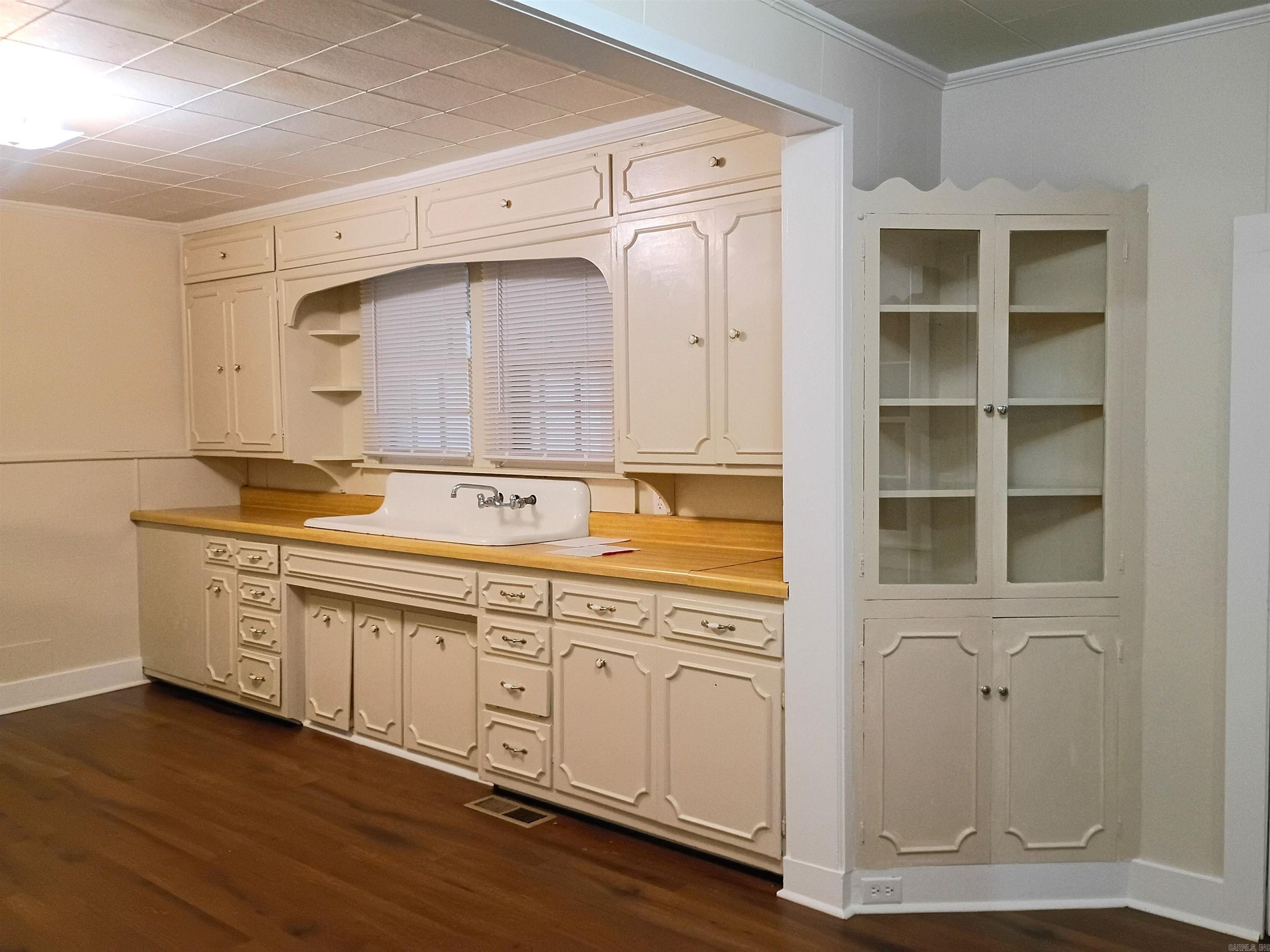 805 W. Kingshighway  Paragould, AR