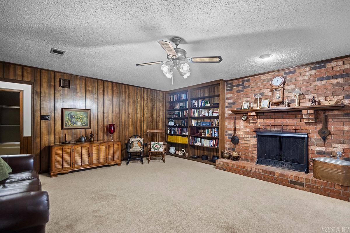 1905 Hutto  Conway, AR