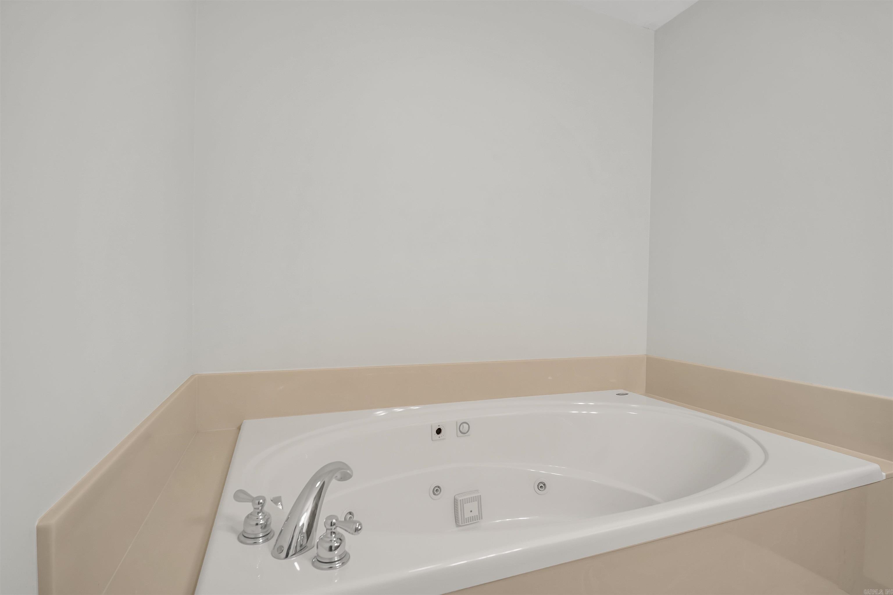 81 Eoff Lane Center Ridge, AR 72027