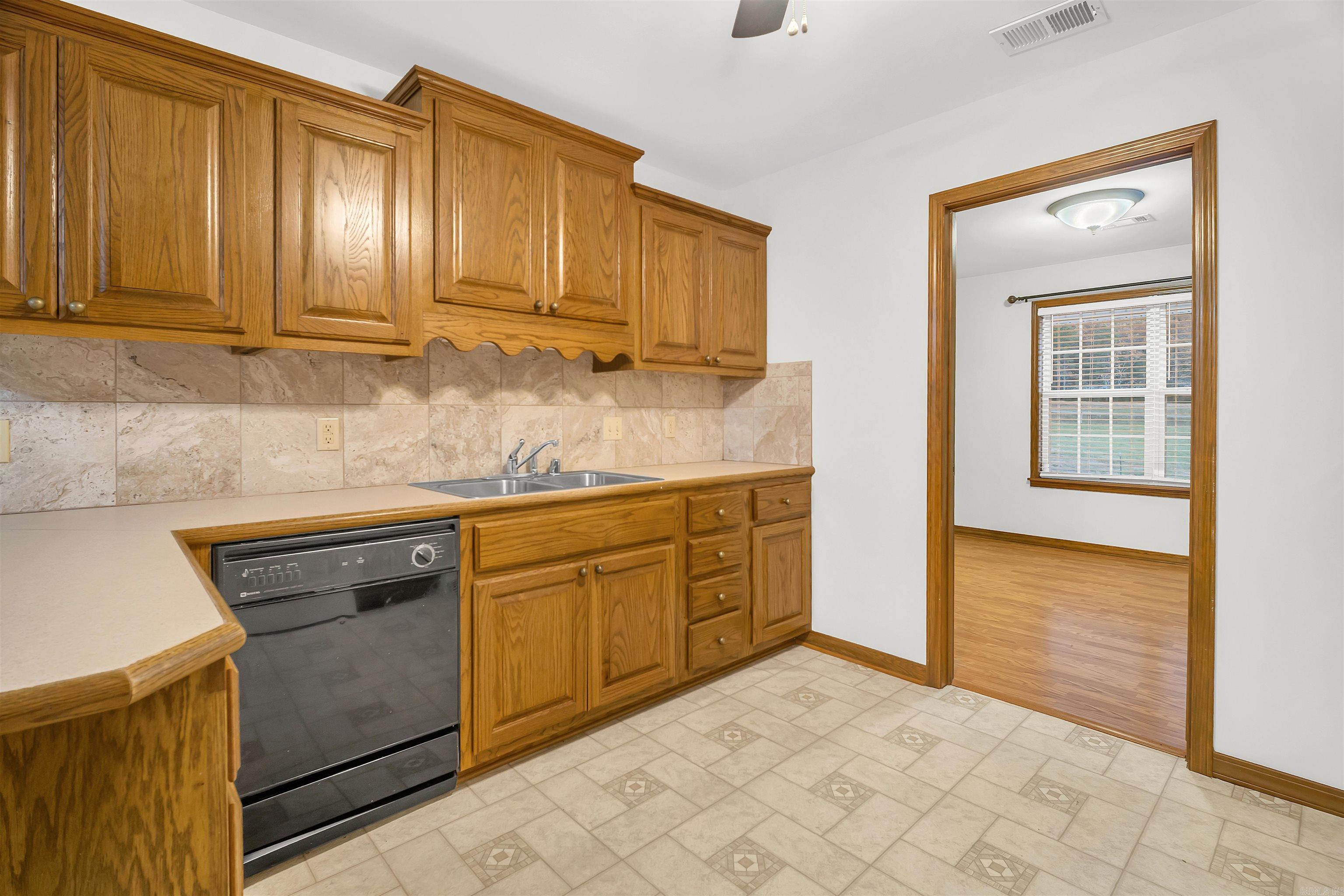 81 Eoff Lane Center Ridge, AR 72027