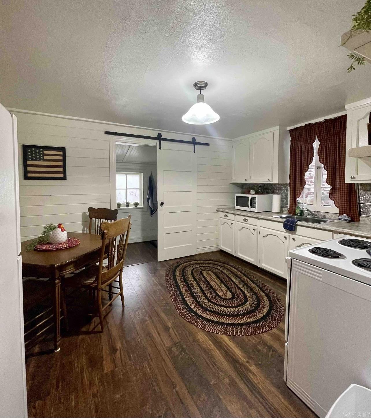 311 Bower Hot Springs, AR 71901