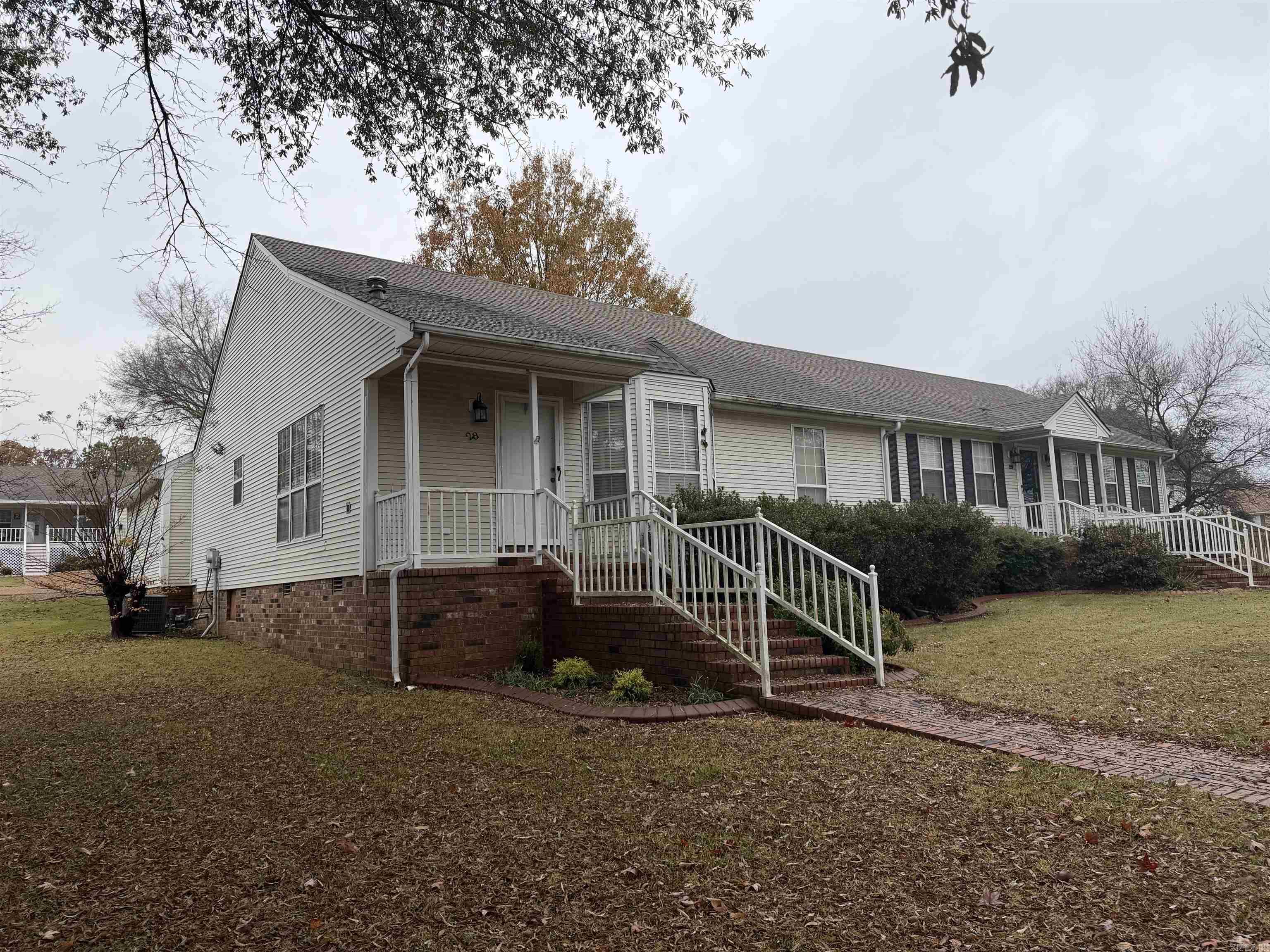 28 River Oaks Trace Searcy, AR 72143