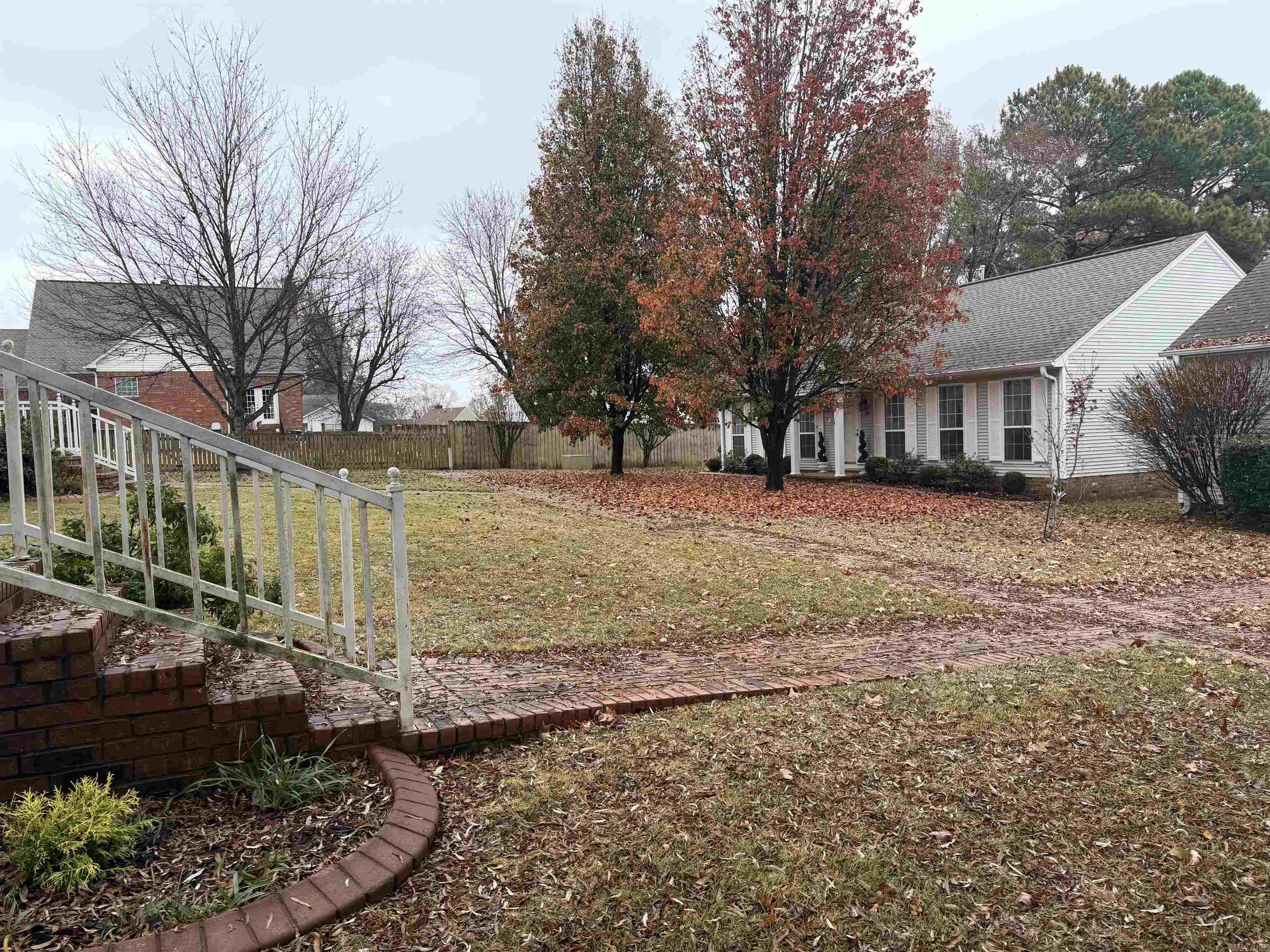 28 River Oaks Trace Searcy, AR 72143