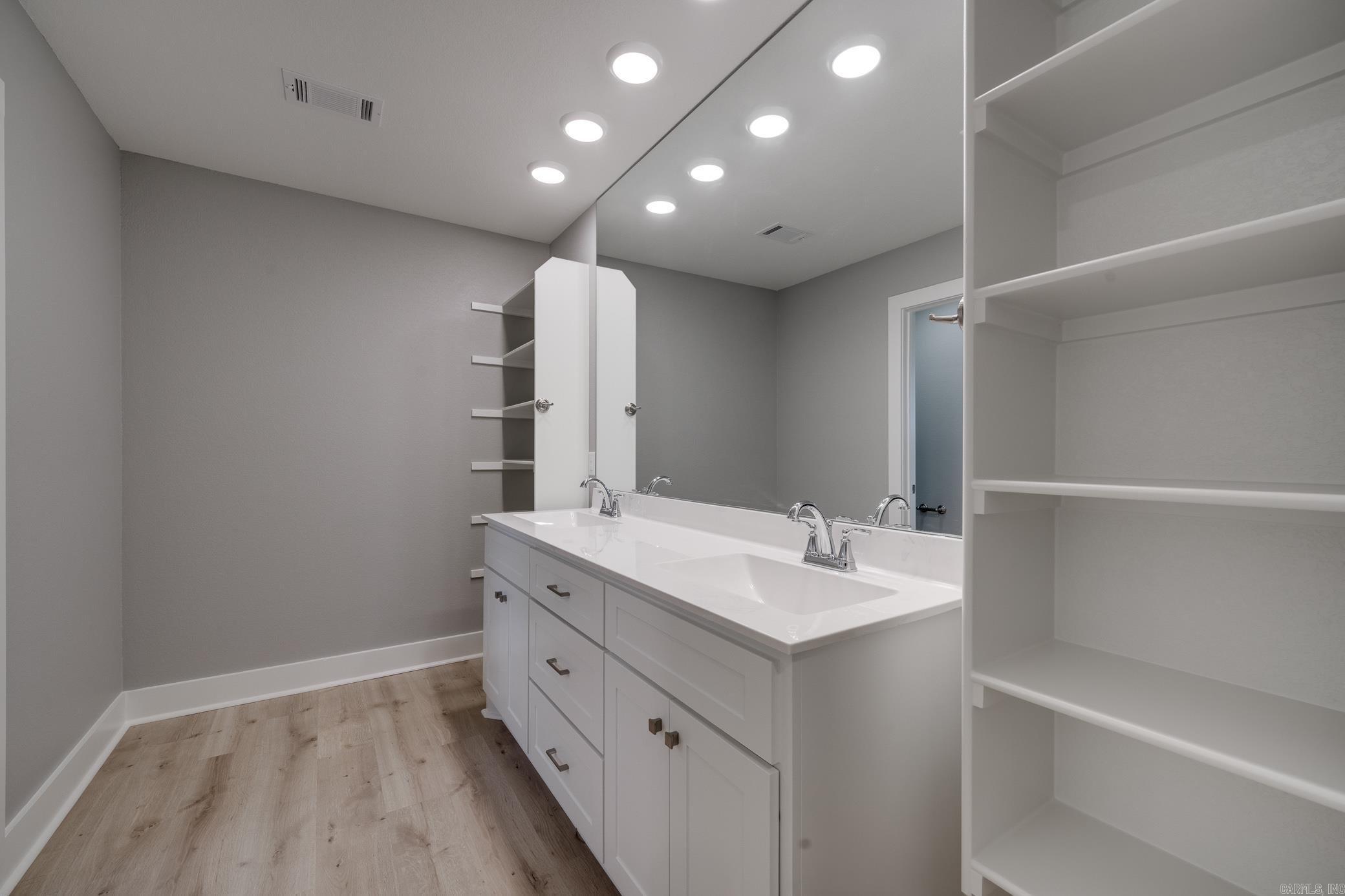 209 N Griffin Street Morrilton, AR 72110