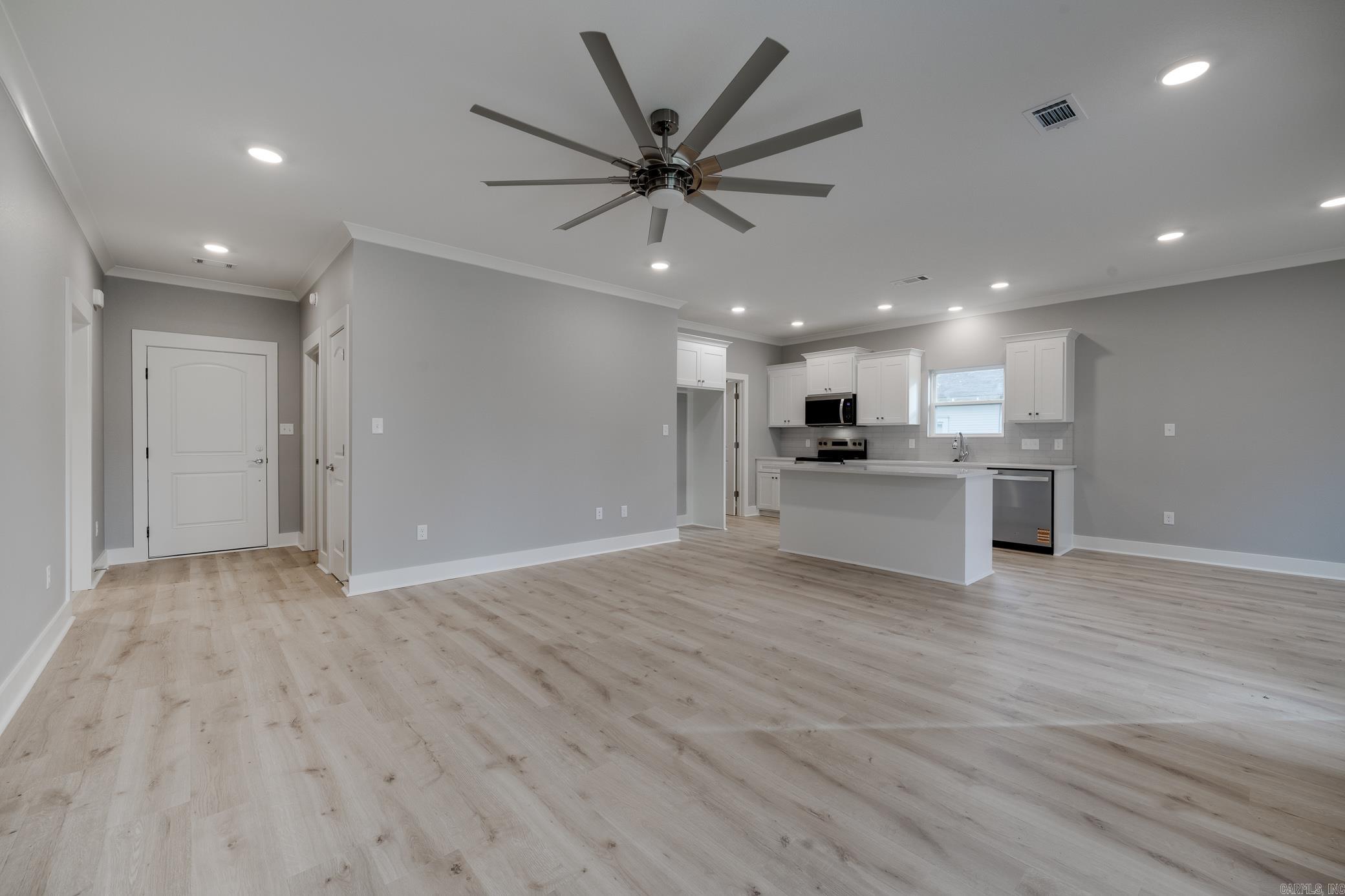 209 N Griffin Street Morrilton, AR 72110