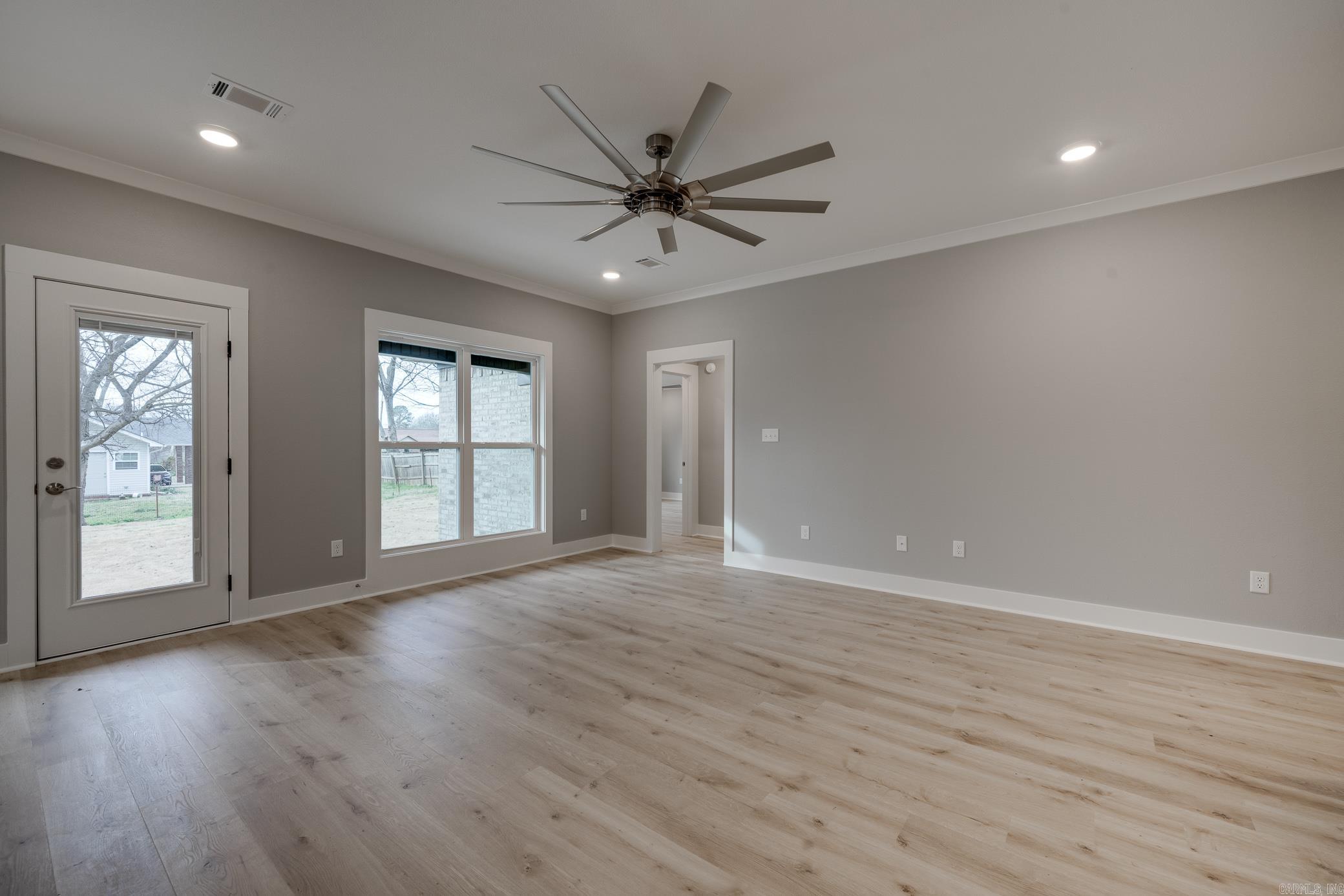 209 N Griffin Street Morrilton, AR 72110