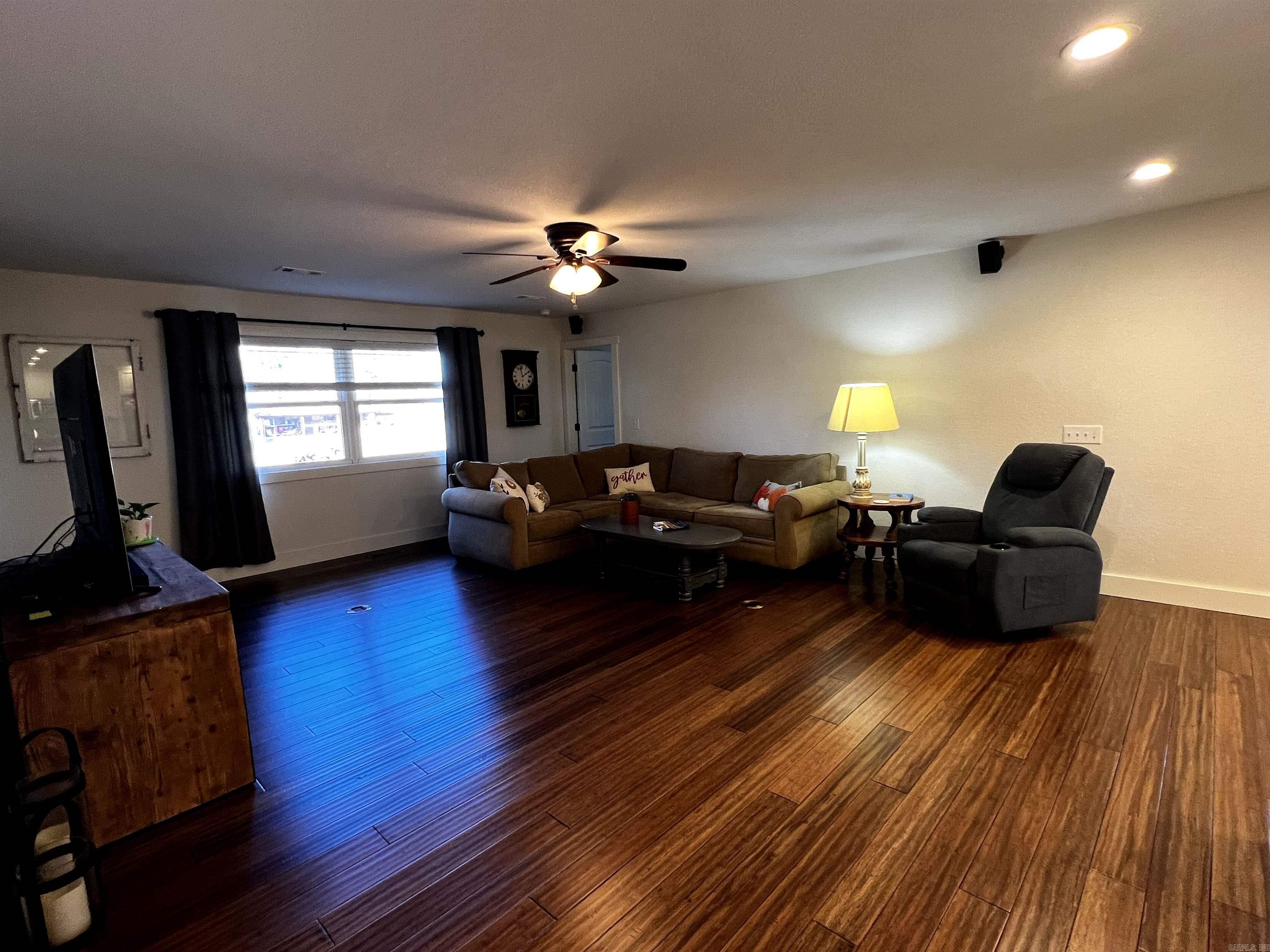 1809 Mayflower  Bentonville, AR