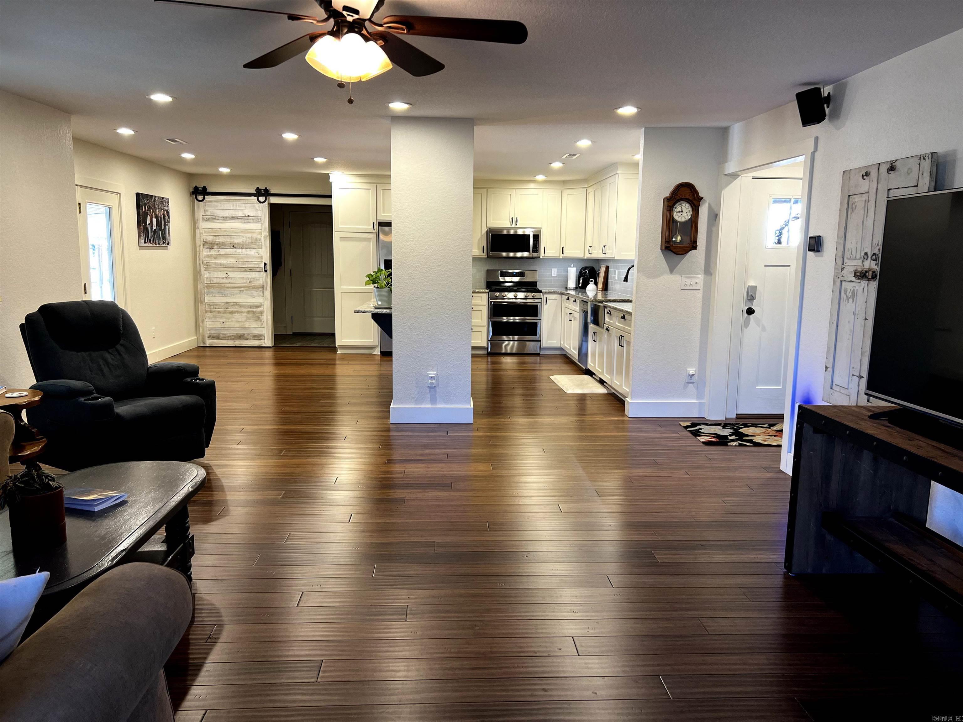 1809 Mayflower  Bentonville, AR