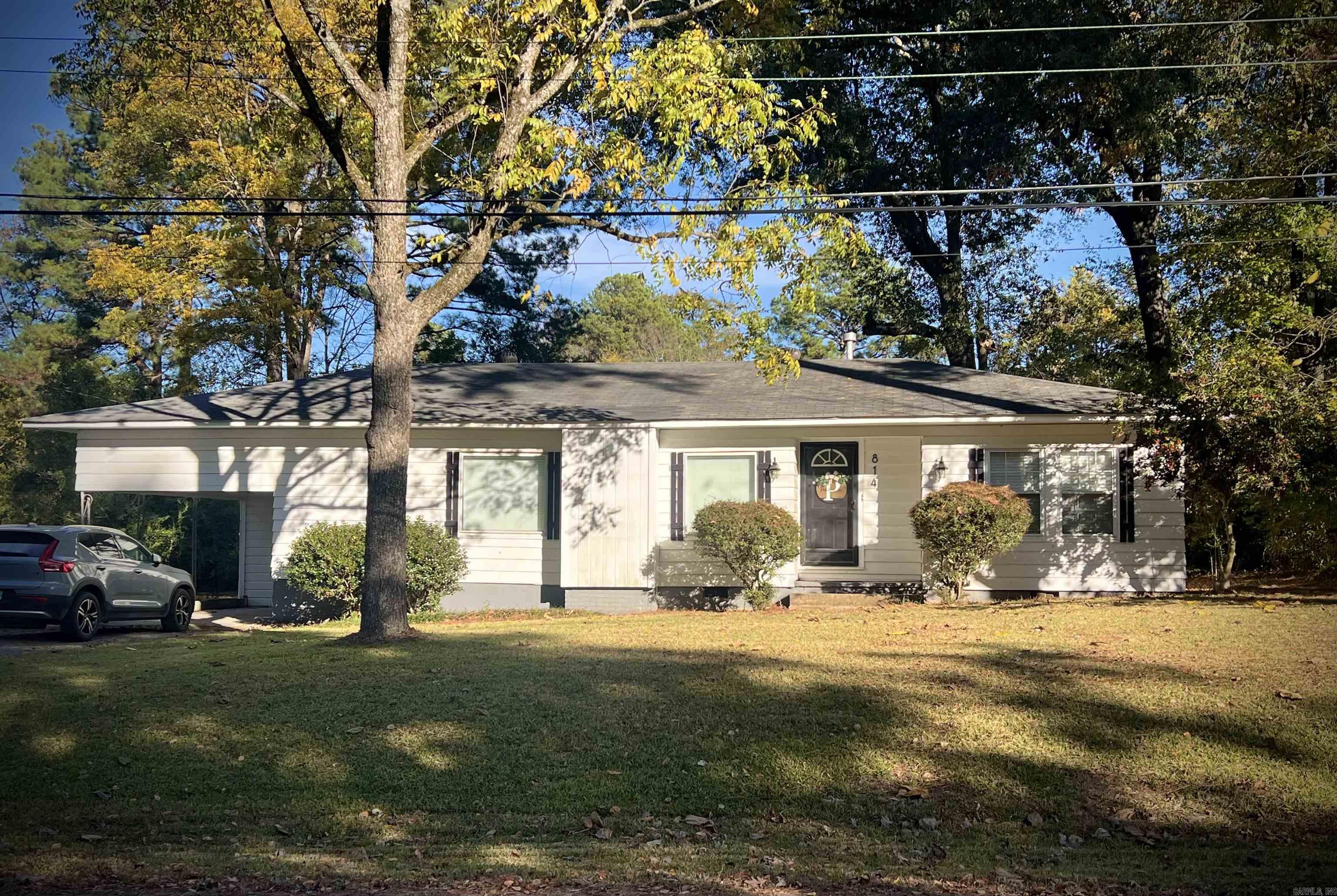 814 N Slemons Street Monticello, AR 71655