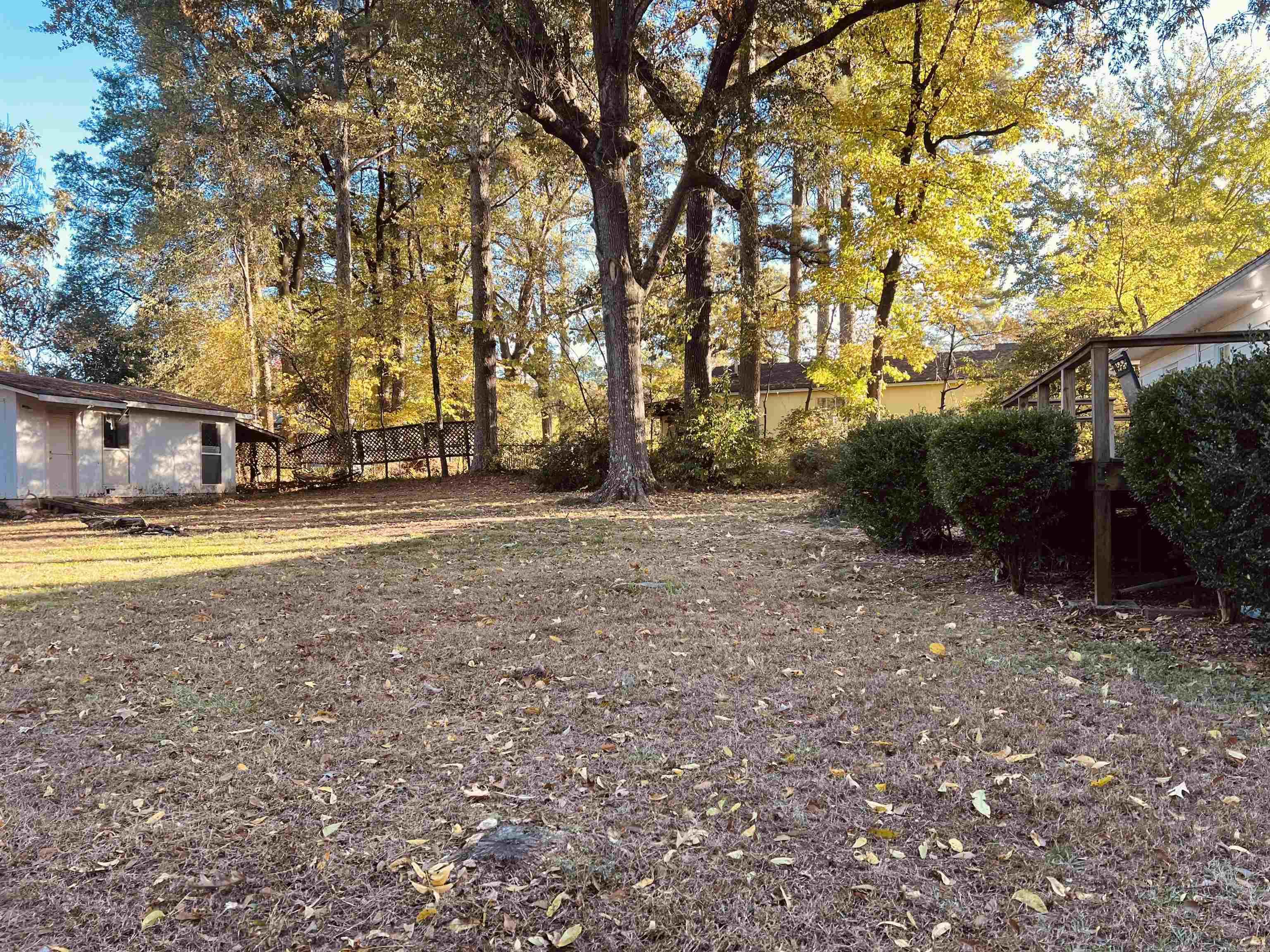 814 N Slemons Street Monticello, AR 71655