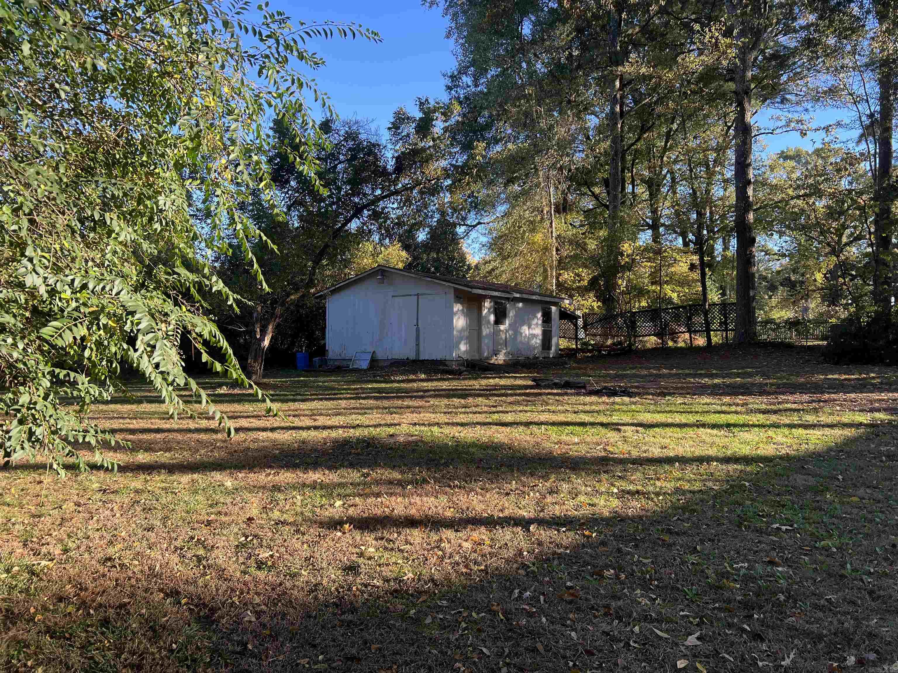 814 N Slemons Street Monticello, AR 71655