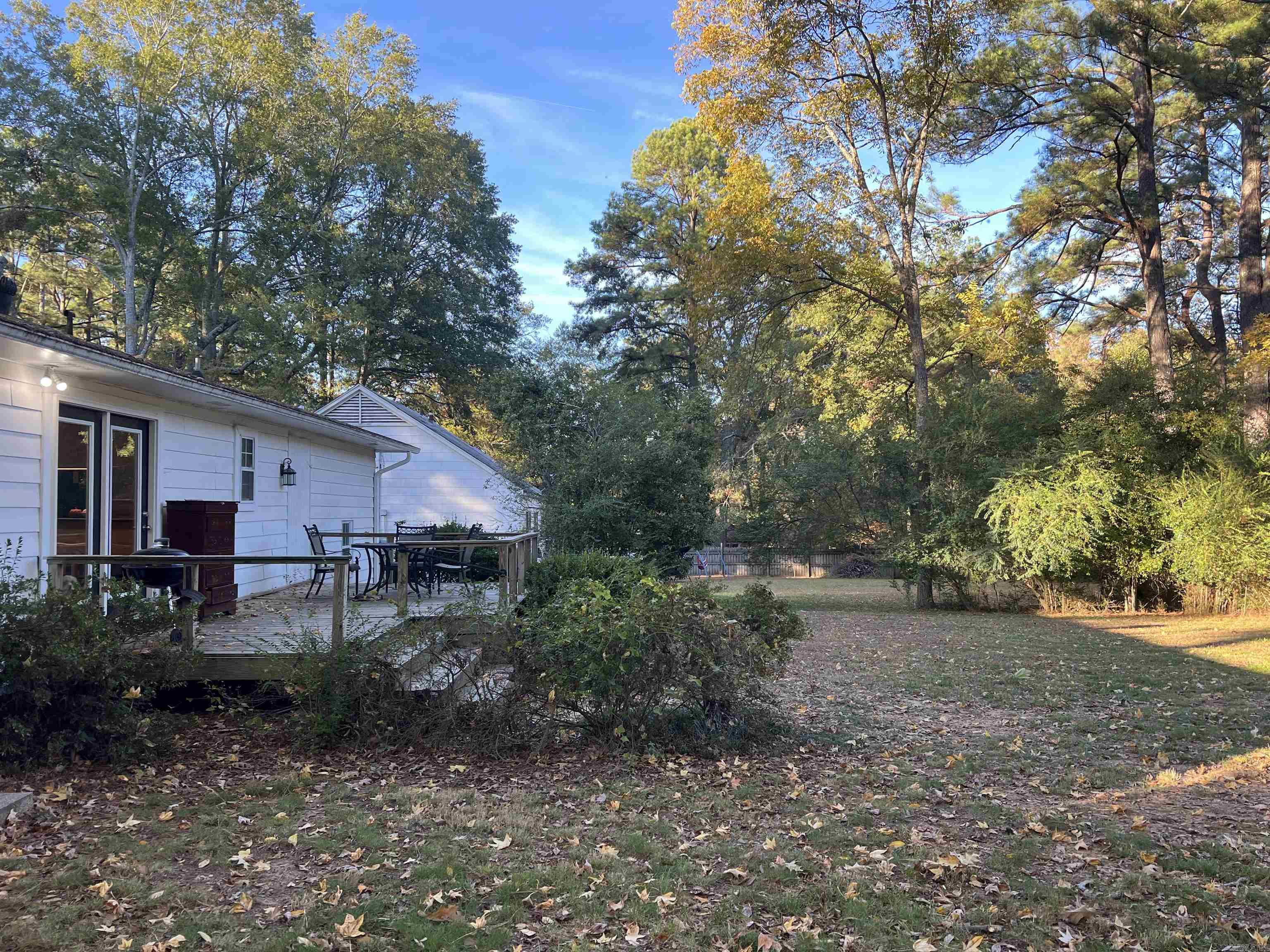 814 N Slemons Street Monticello, AR 71655