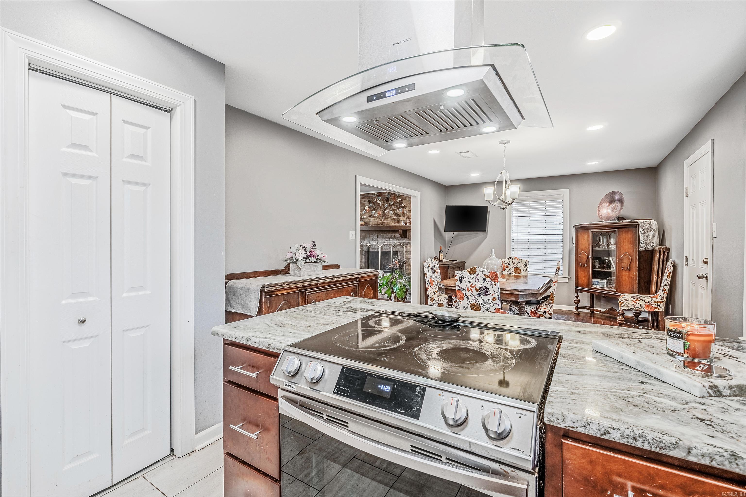 16 Emerald Court Little Rock, AR 72212