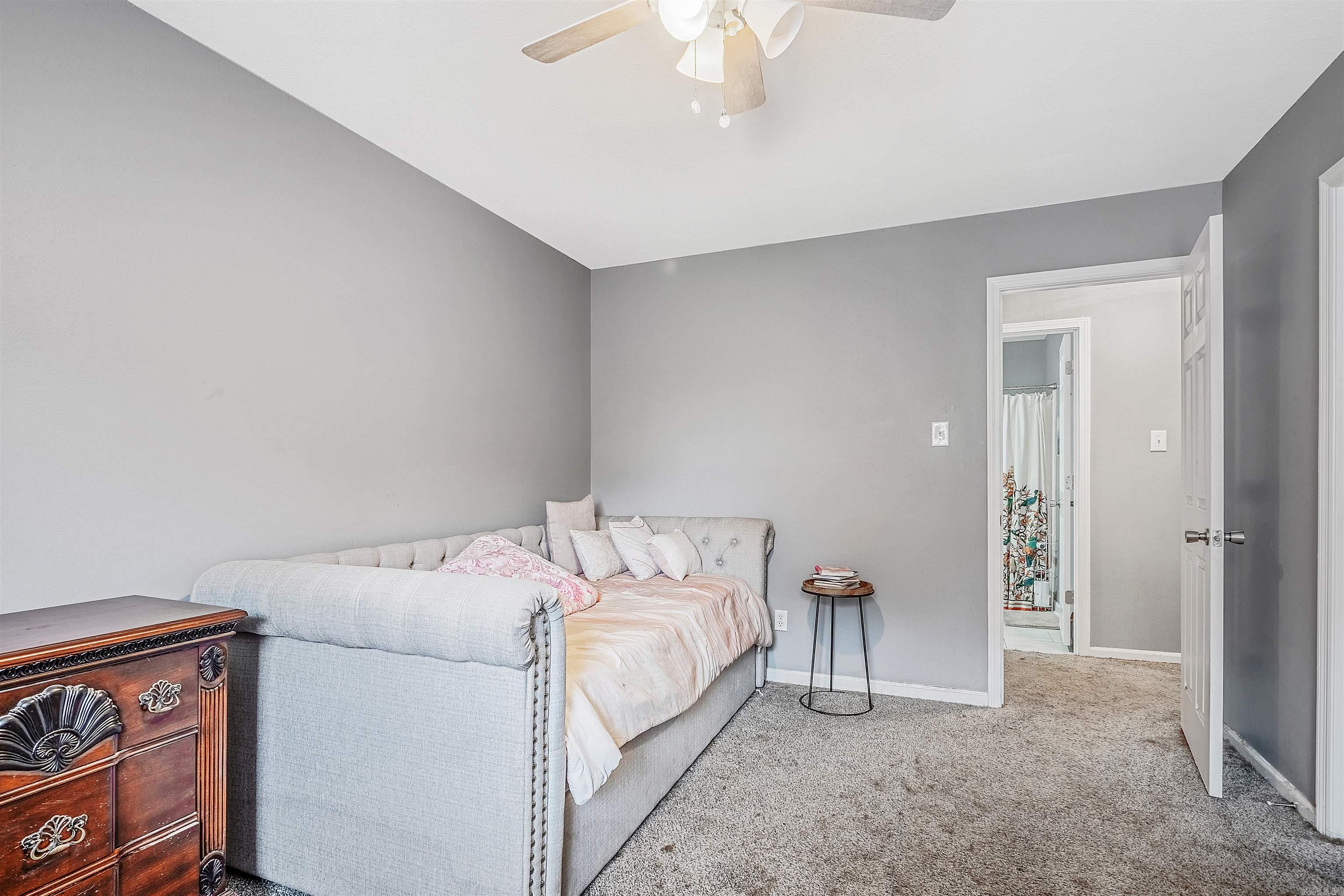 16 Emerald Court Little Rock, AR 72212