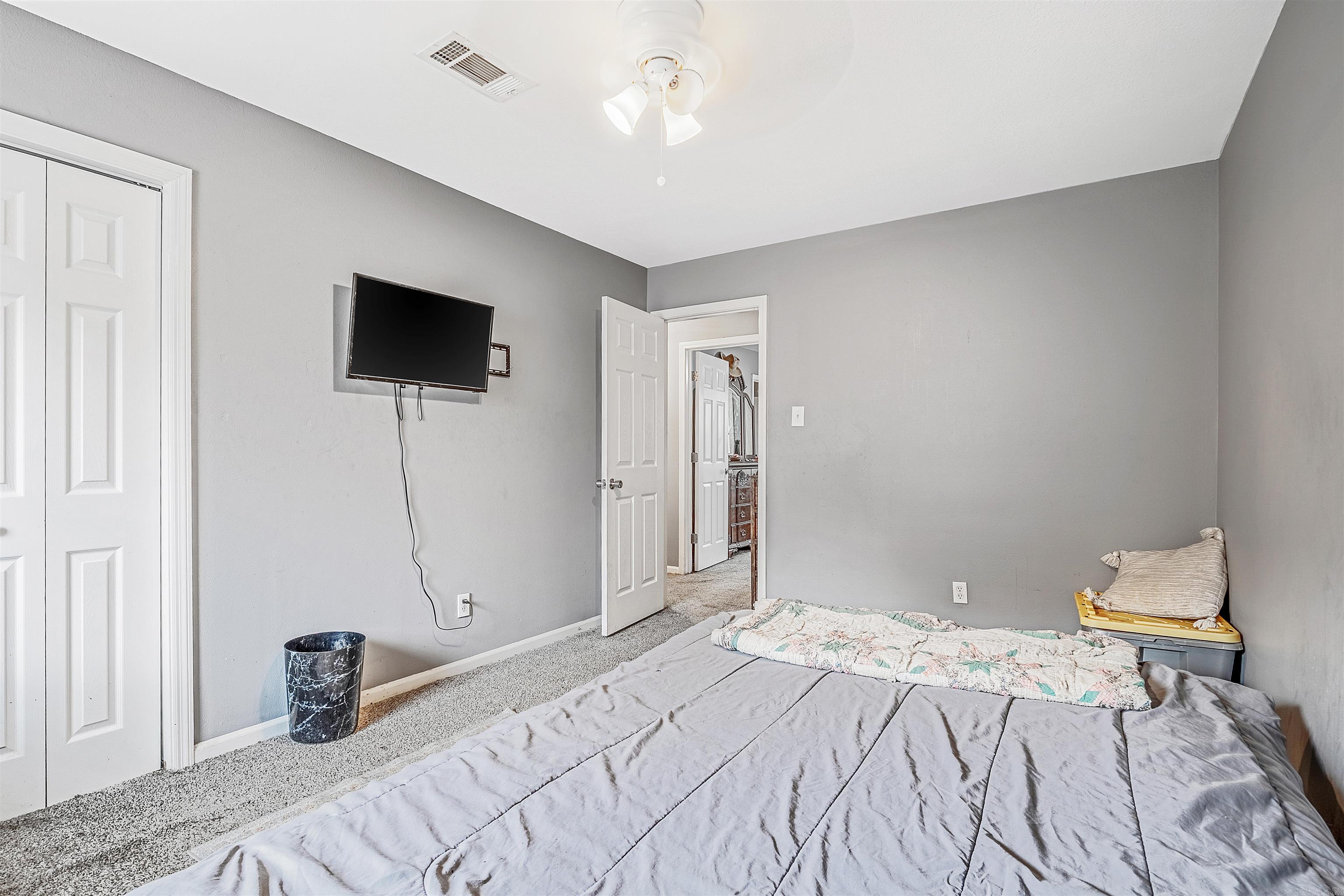 16 Emerald Court Little Rock, AR 72212