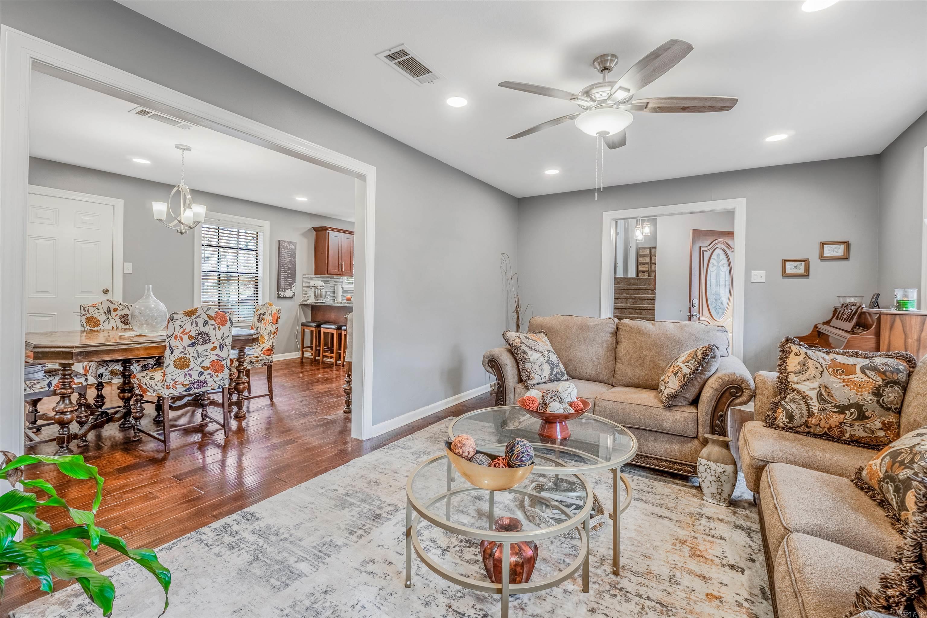 16 Emerald Court Little Rock, AR 72212