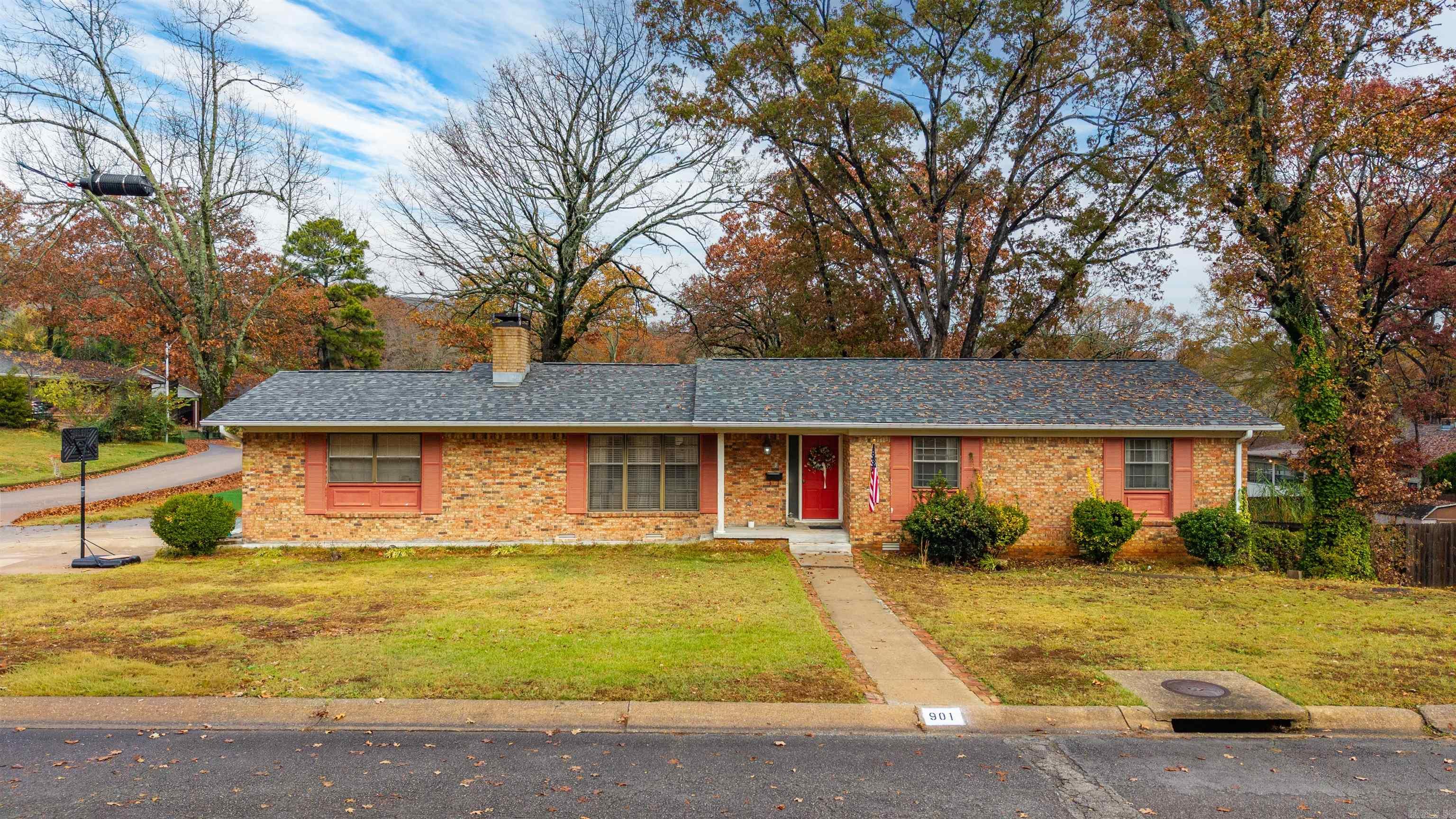 901 E 53rd Place North Little Rock, AR 72116