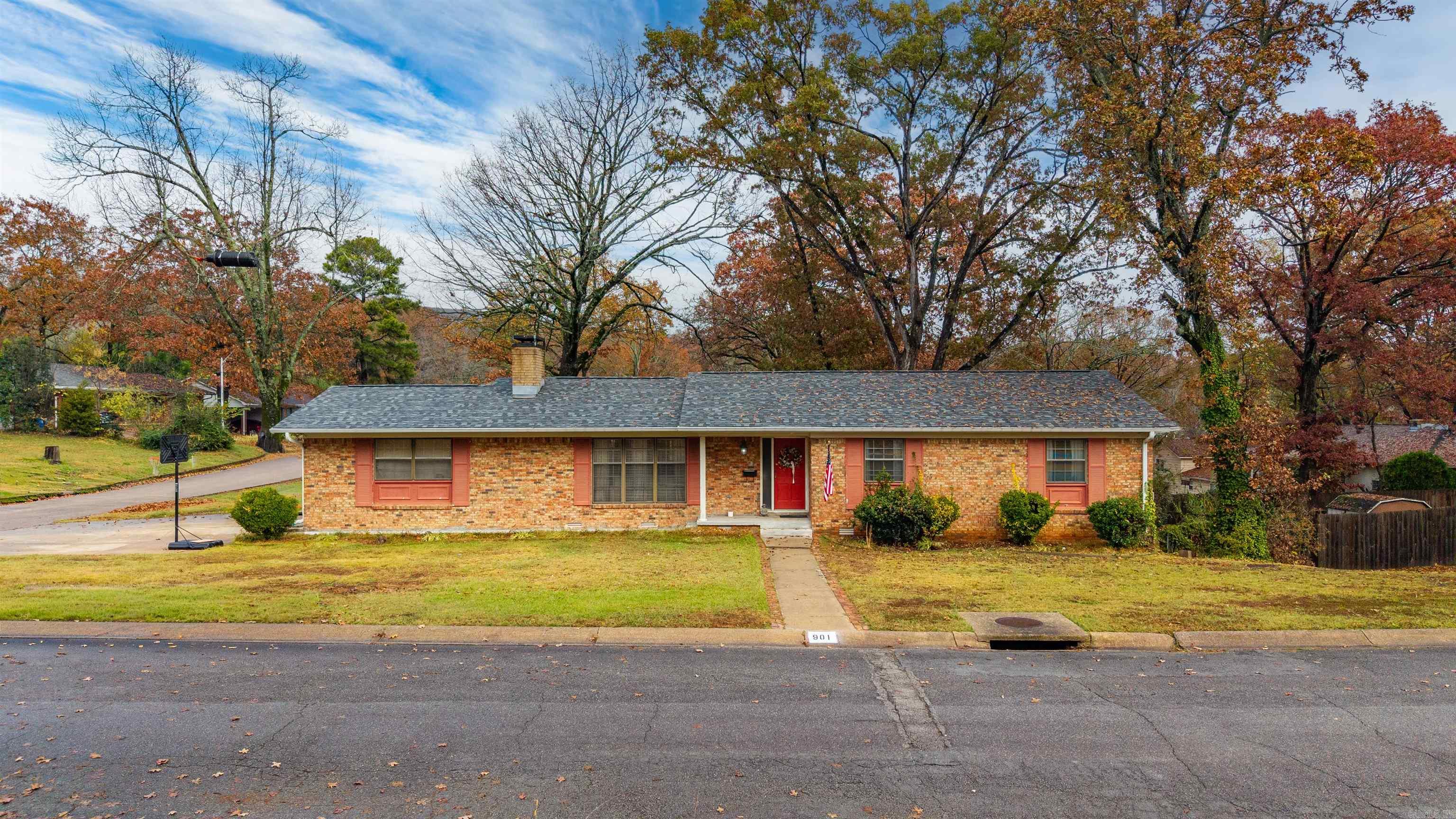 901 E 53rd Place North Little Rock, AR 72116