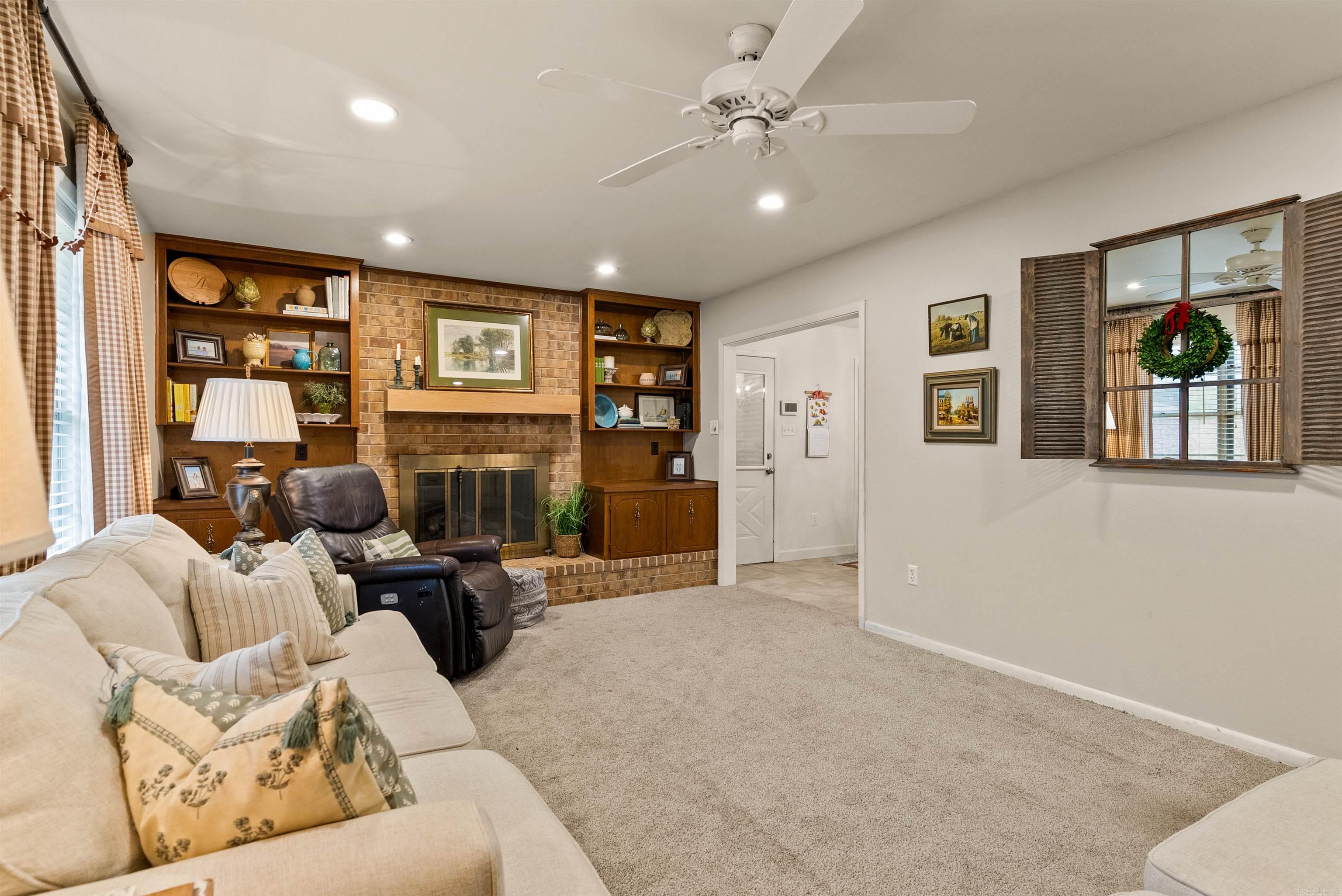 901 E 53rd Place North Little Rock, AR 72116