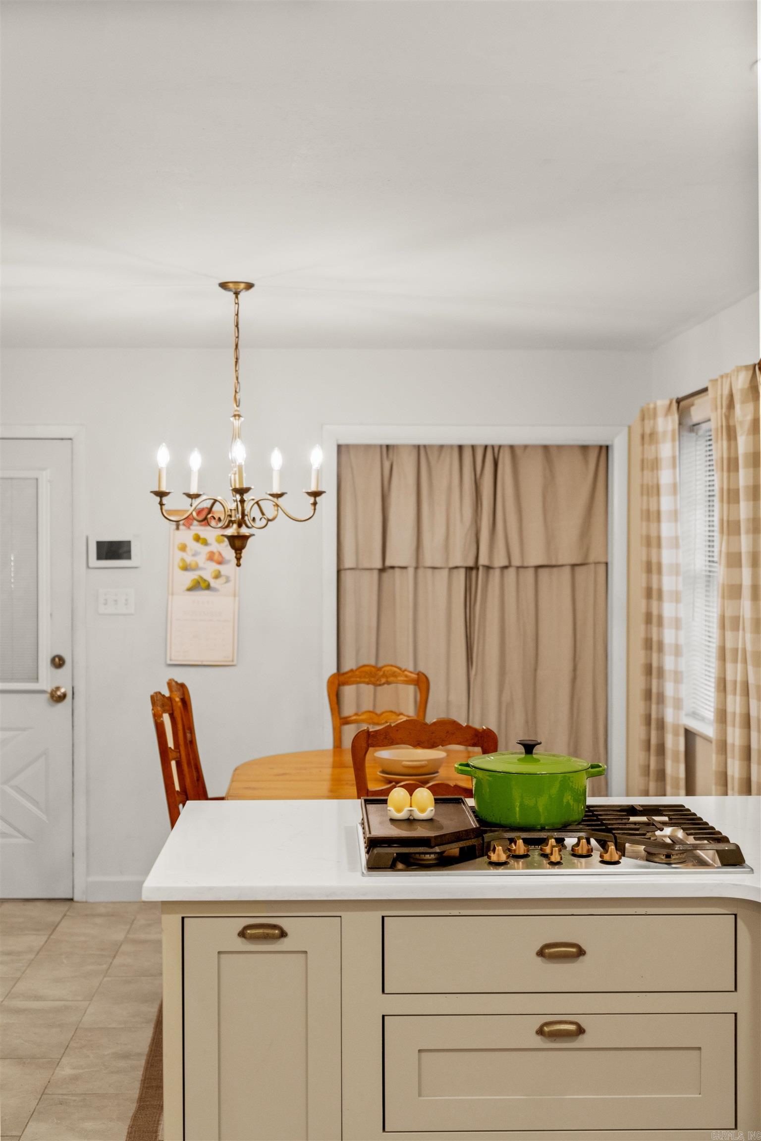 901 E 53rd Place North Little Rock, AR 72116