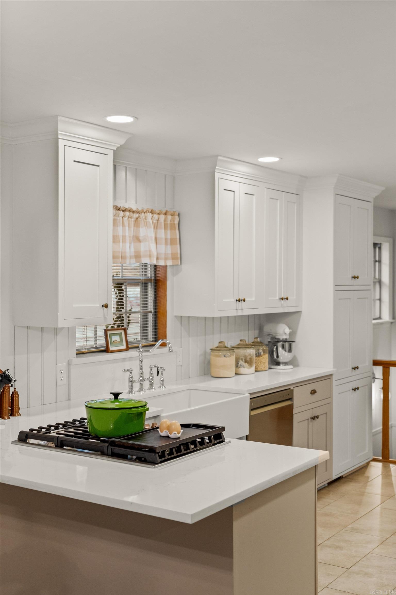 901 E 53rd Place North Little Rock, AR 72116