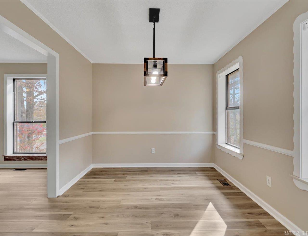 169 San Carlos Hot Springs, AR 71913