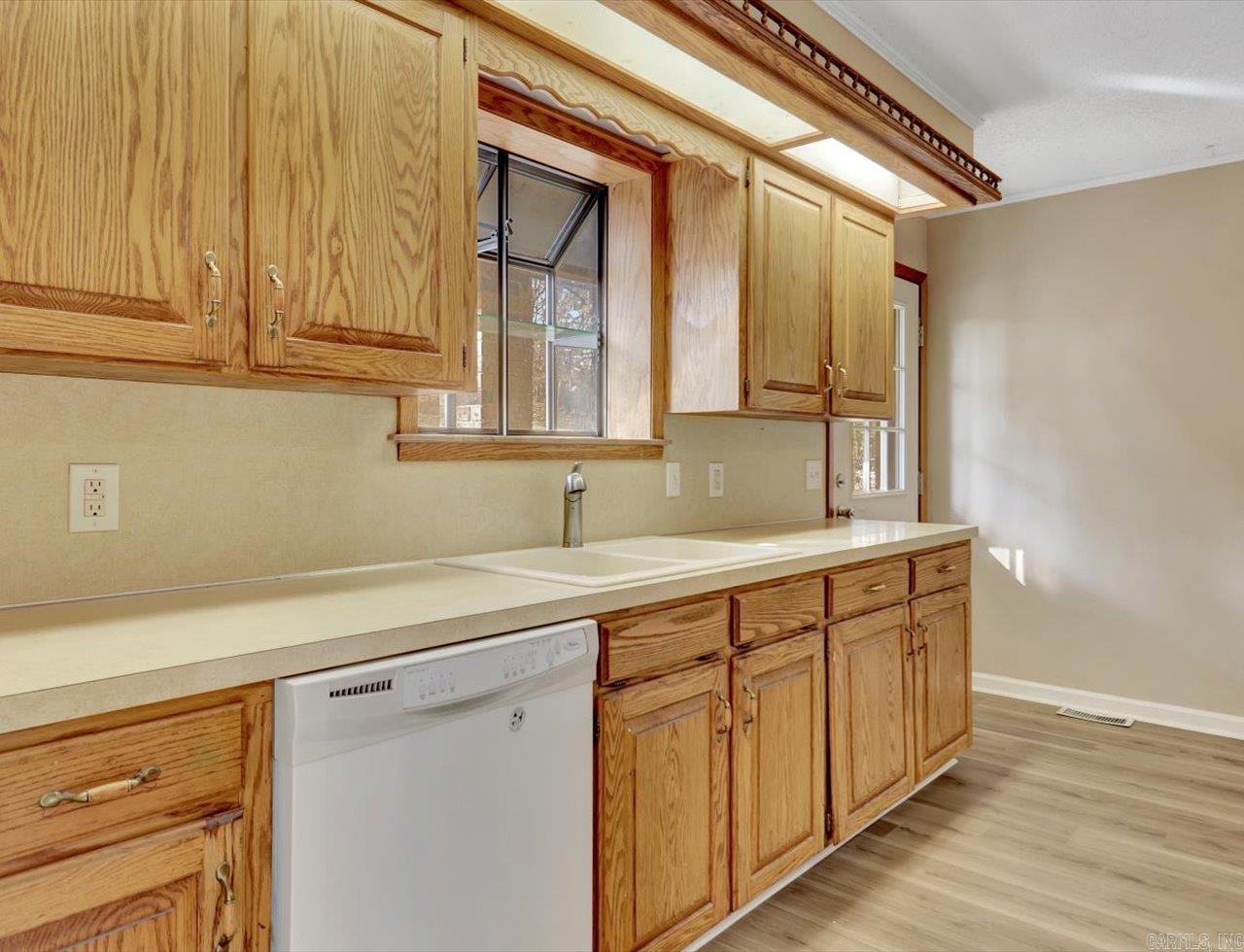 169 San Carlos Hot Springs, AR 71913