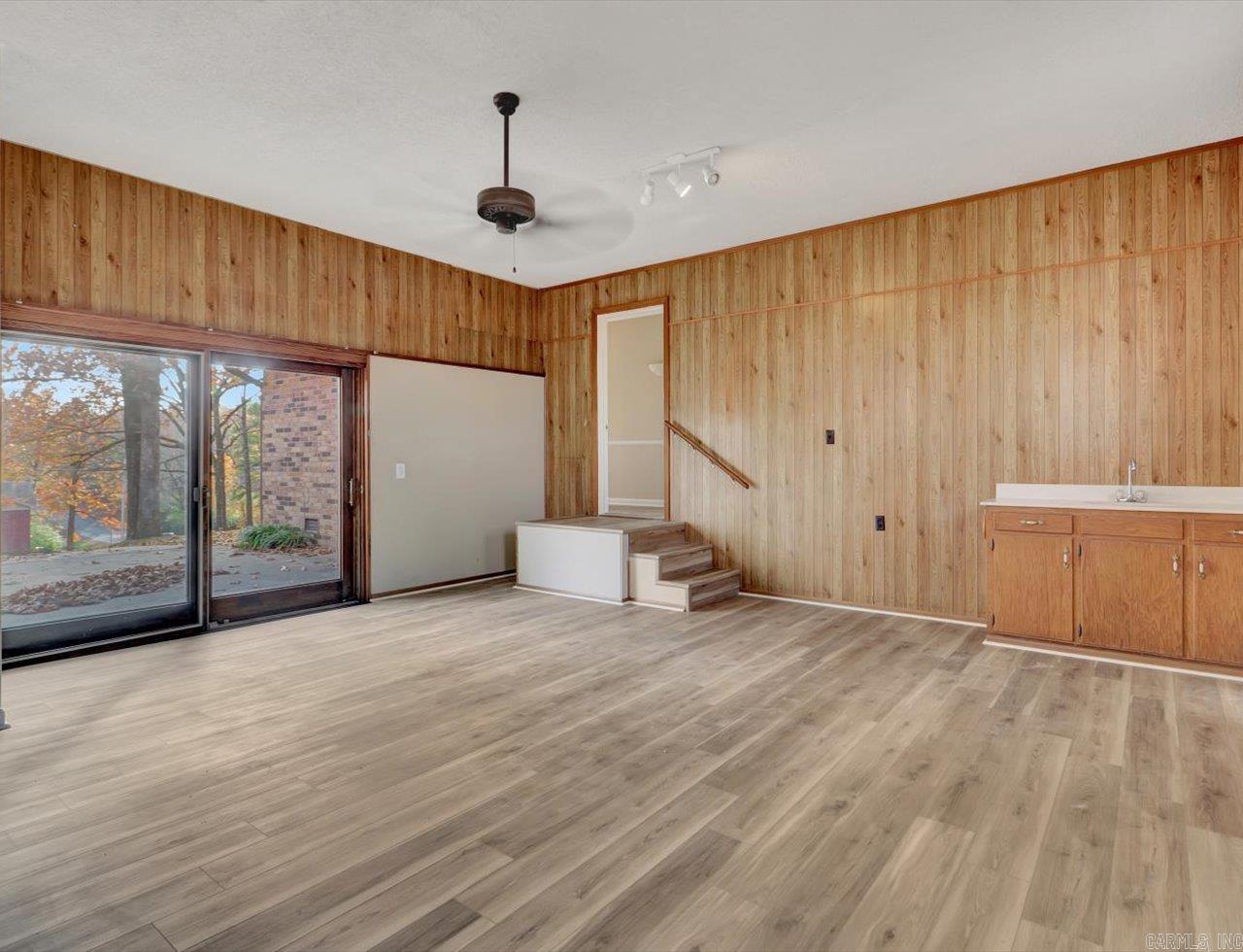 169 San Carlos Hot Springs, AR 71913