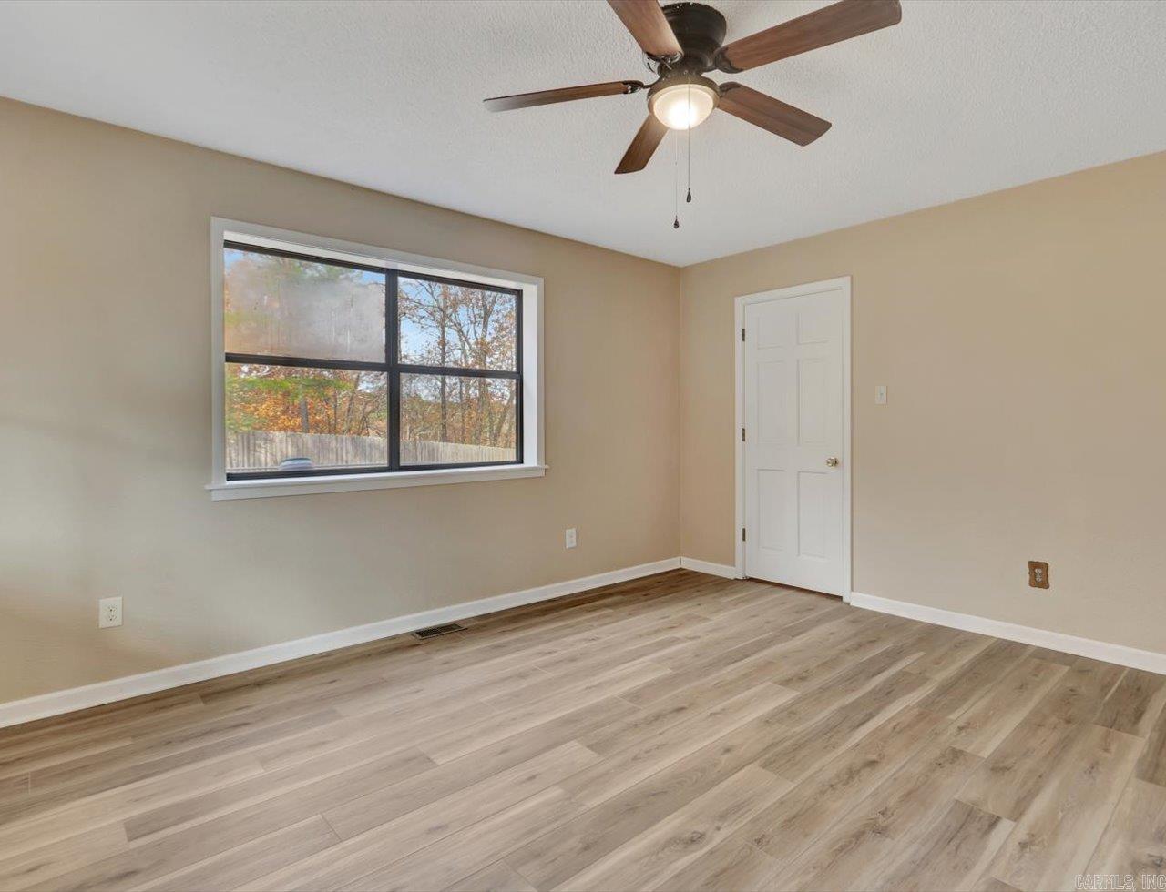 169 San Carlos Hot Springs, AR 71913