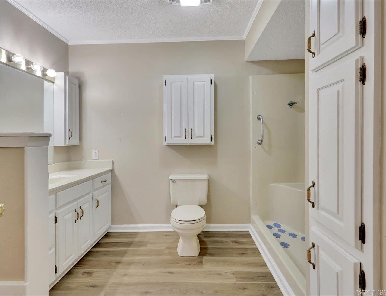 169 San Carlos Hot Springs, AR 71913