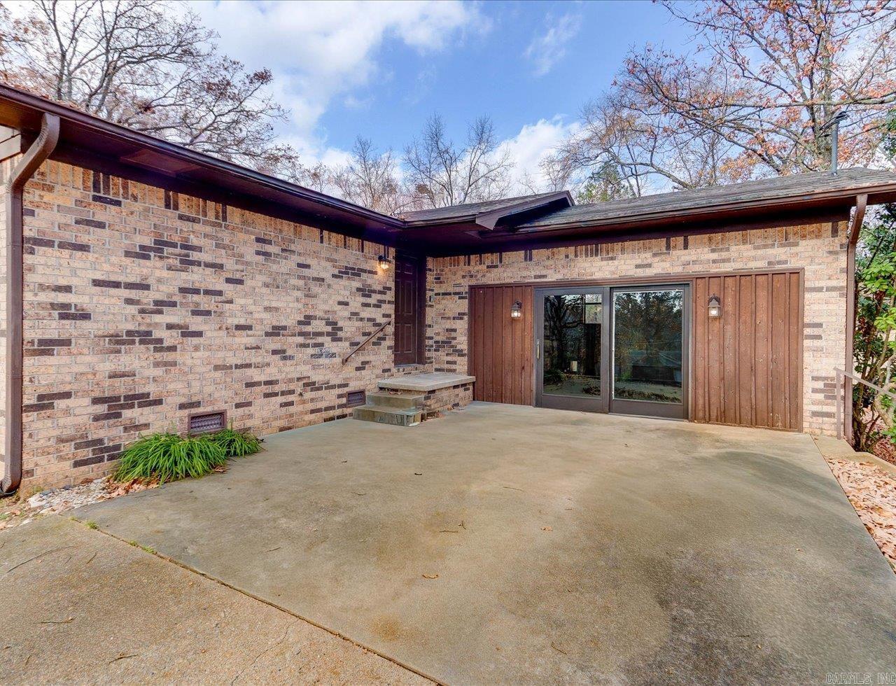 169 San Carlos Hot Springs, AR 71913