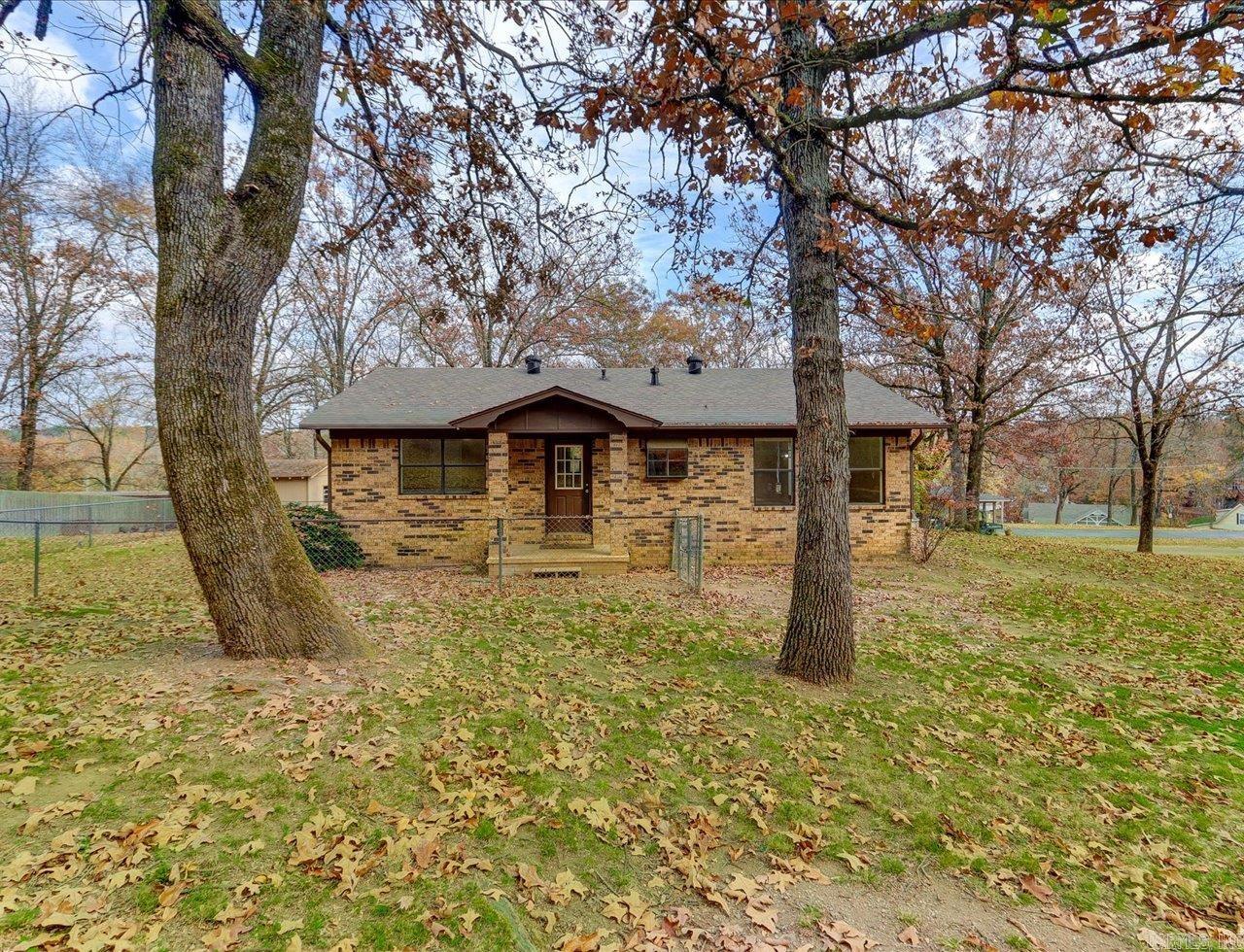 169 San Carlos Hot Springs, AR 71913