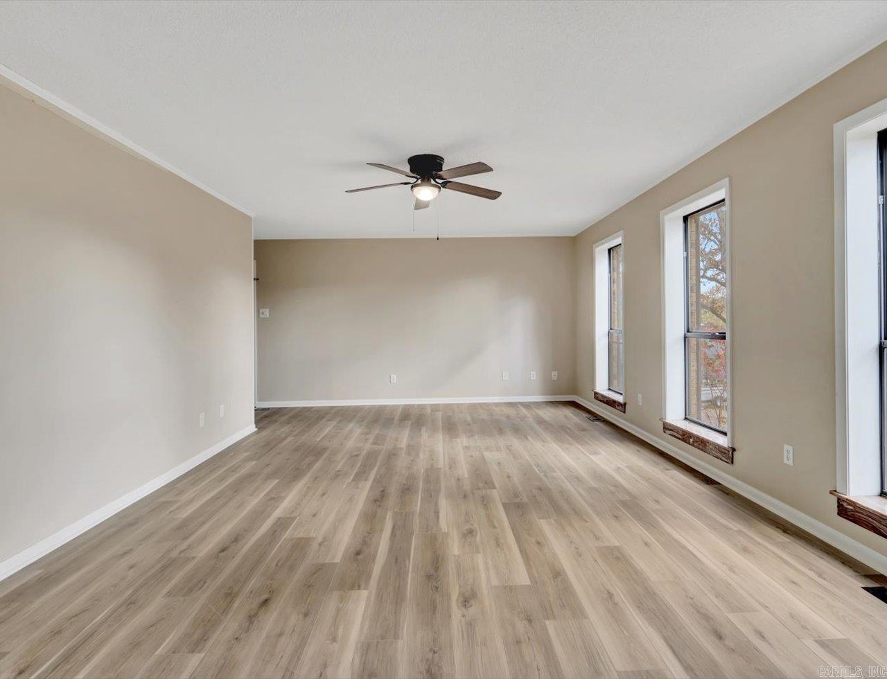 169 San Carlos Hot Springs, AR 71913