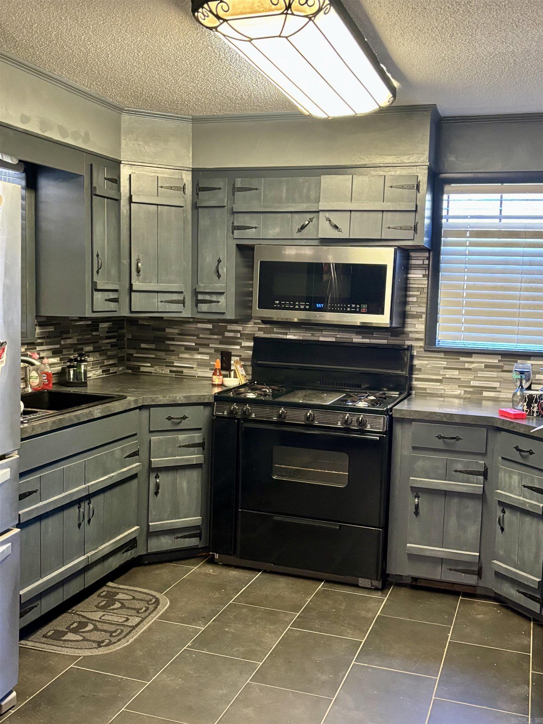 1105 Victory Alexander, AR 72002