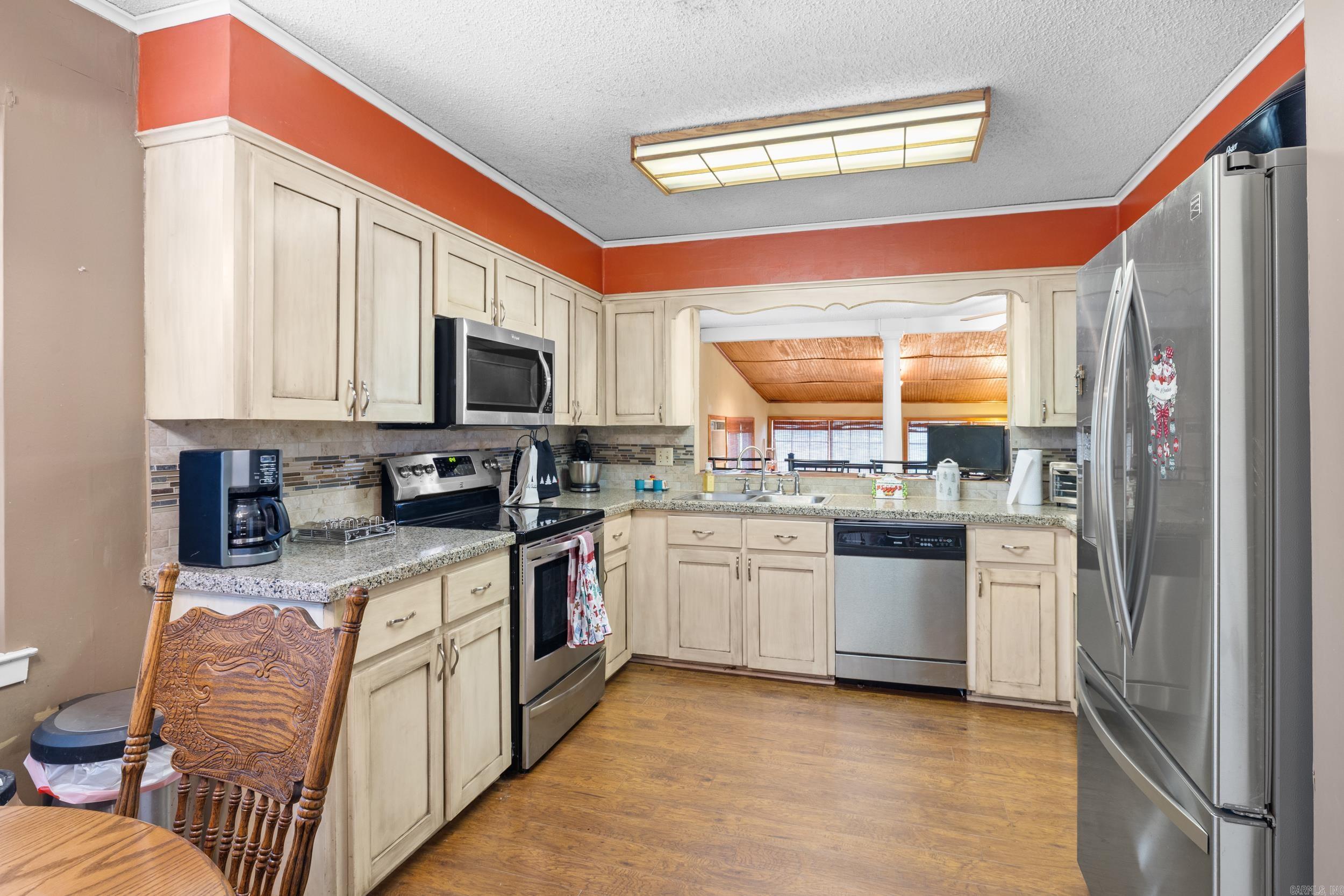 10619 Panther Mountain Road North Little Rock, AR 72113-9199