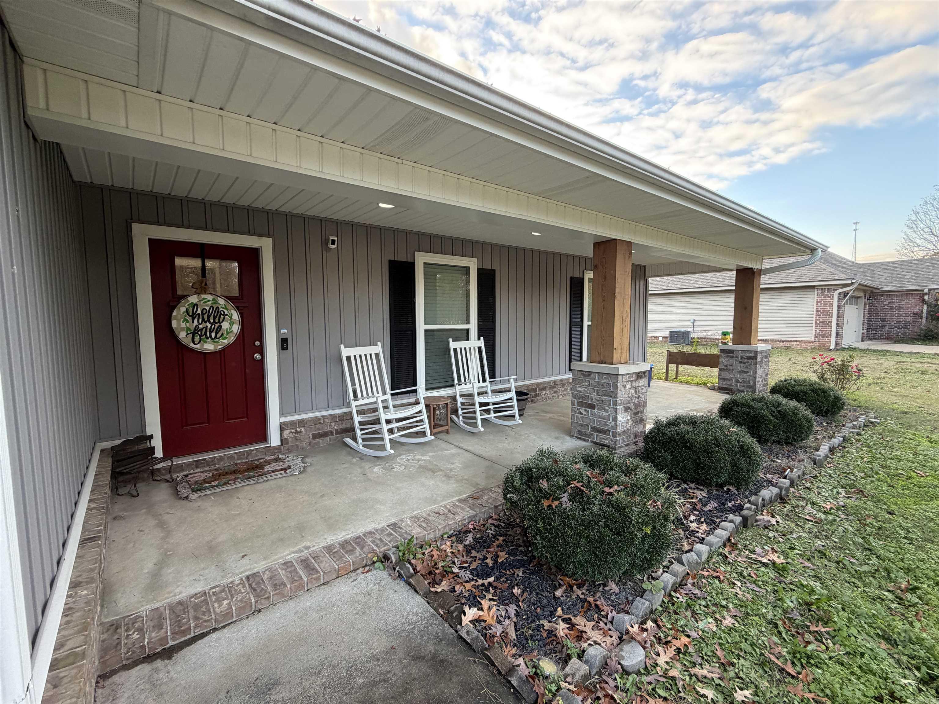 9417 Crossroads Benton, AR 72019