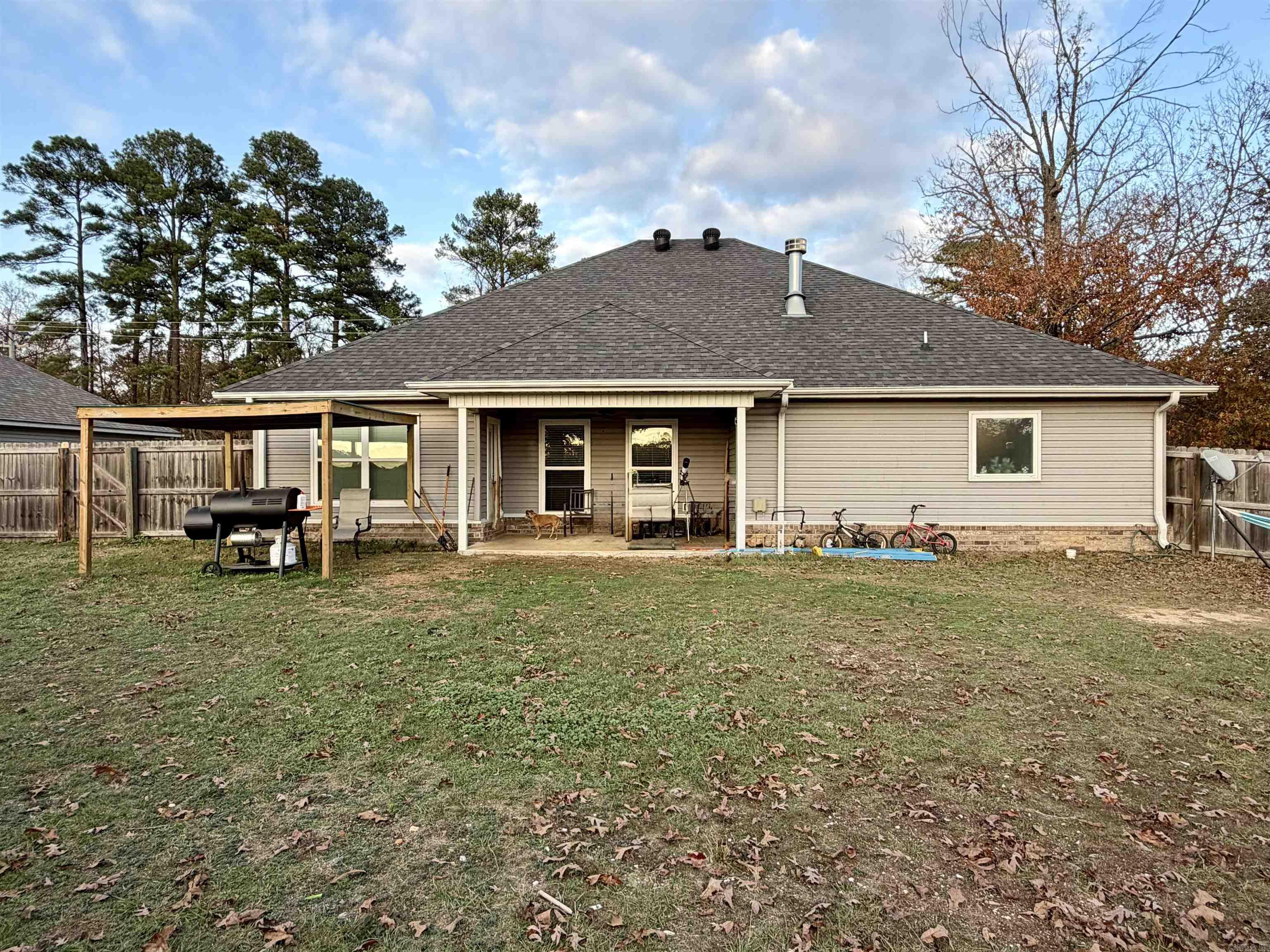 9417 Crossroads Benton, AR 72019