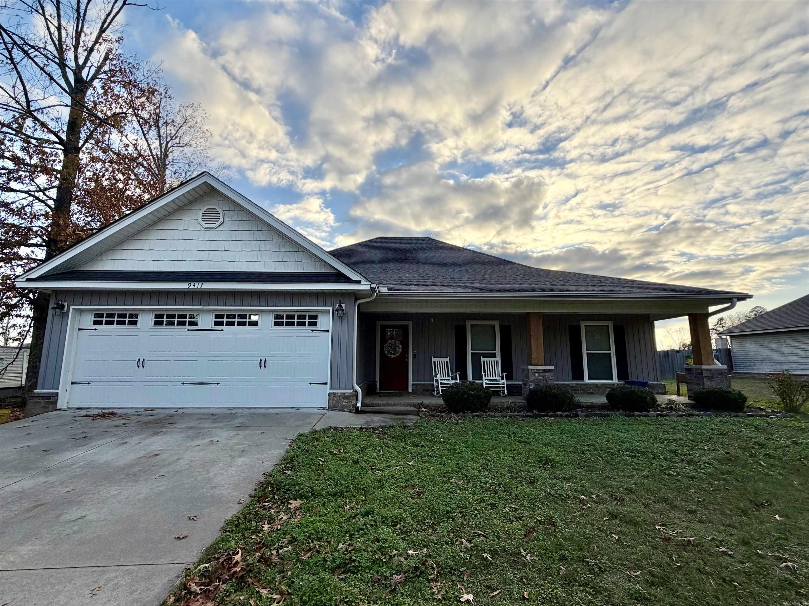 9417 Crossroads Benton, AR 72019