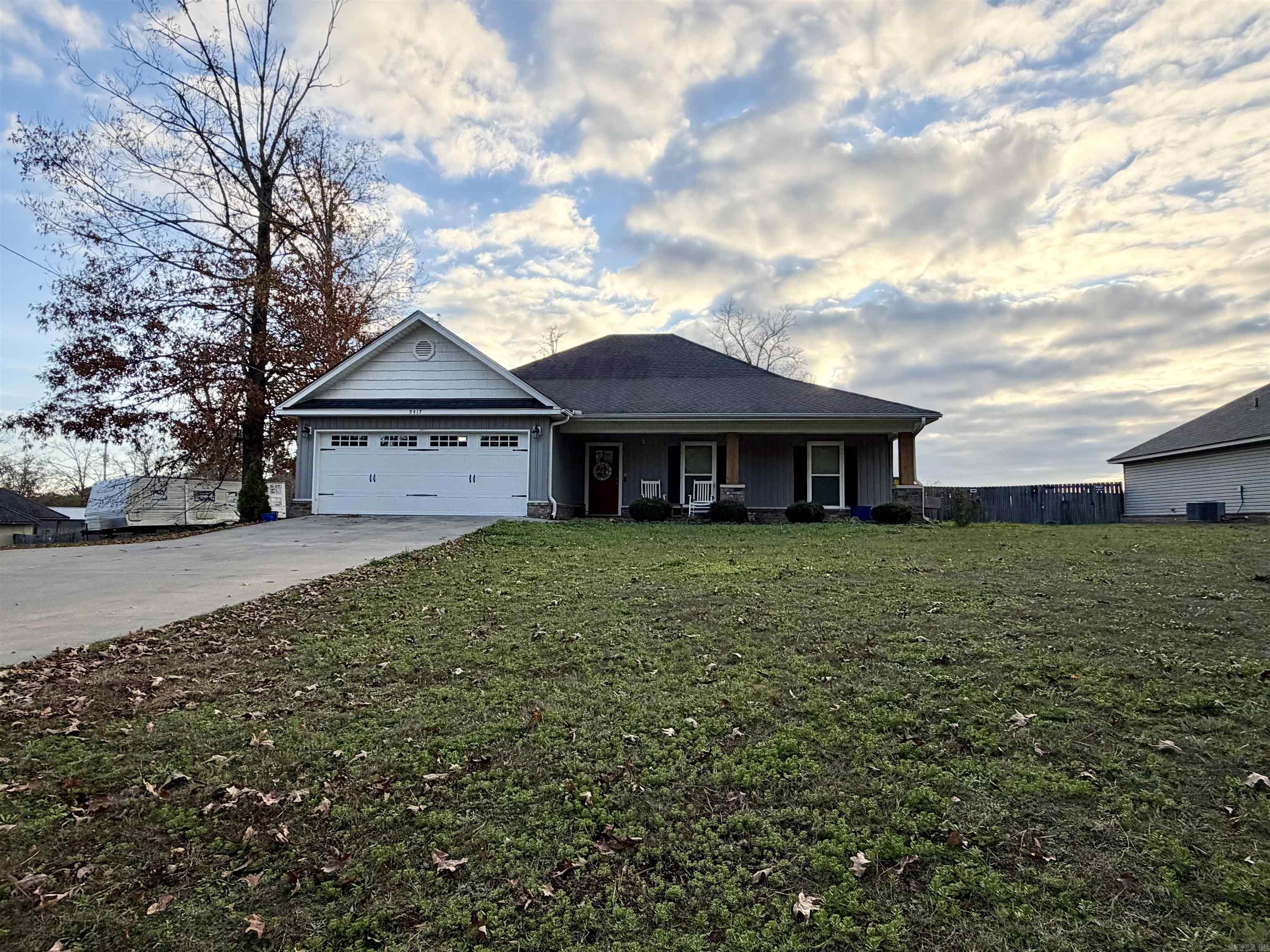 9417 Crossroads Benton, AR 72019